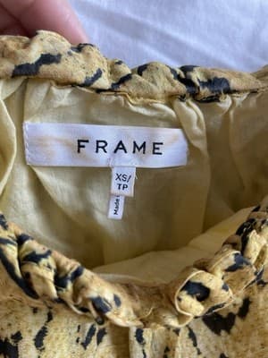FRAME Off The Shoulder Puff Sleeve Billow Top 100% Ramie Yellow Python X-Small - Thumbnail 5