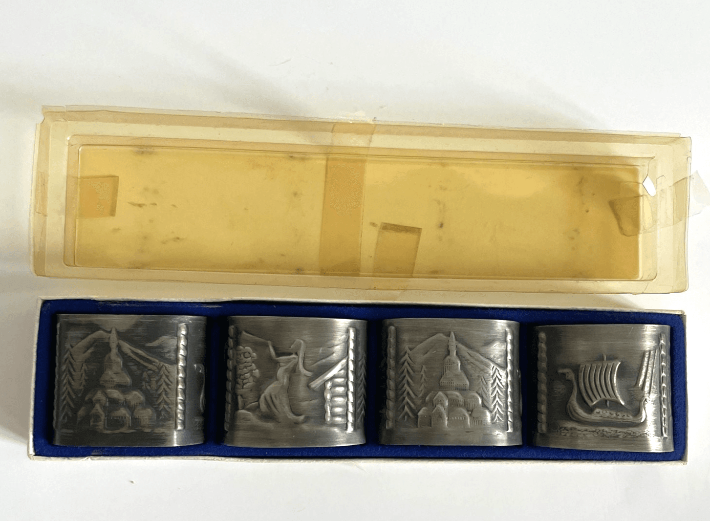 Vintage Norwegian Pewter Napkin Rings by Konge-Tinn - Set of 4 in Original Box - Thumbnail 10