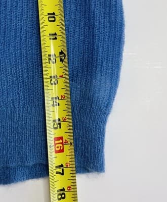 FRAME Sweater Top Small Shrunken Mohair Vest Blue Cropped Knit V-Neck Orig $255 - Thumbnail 5