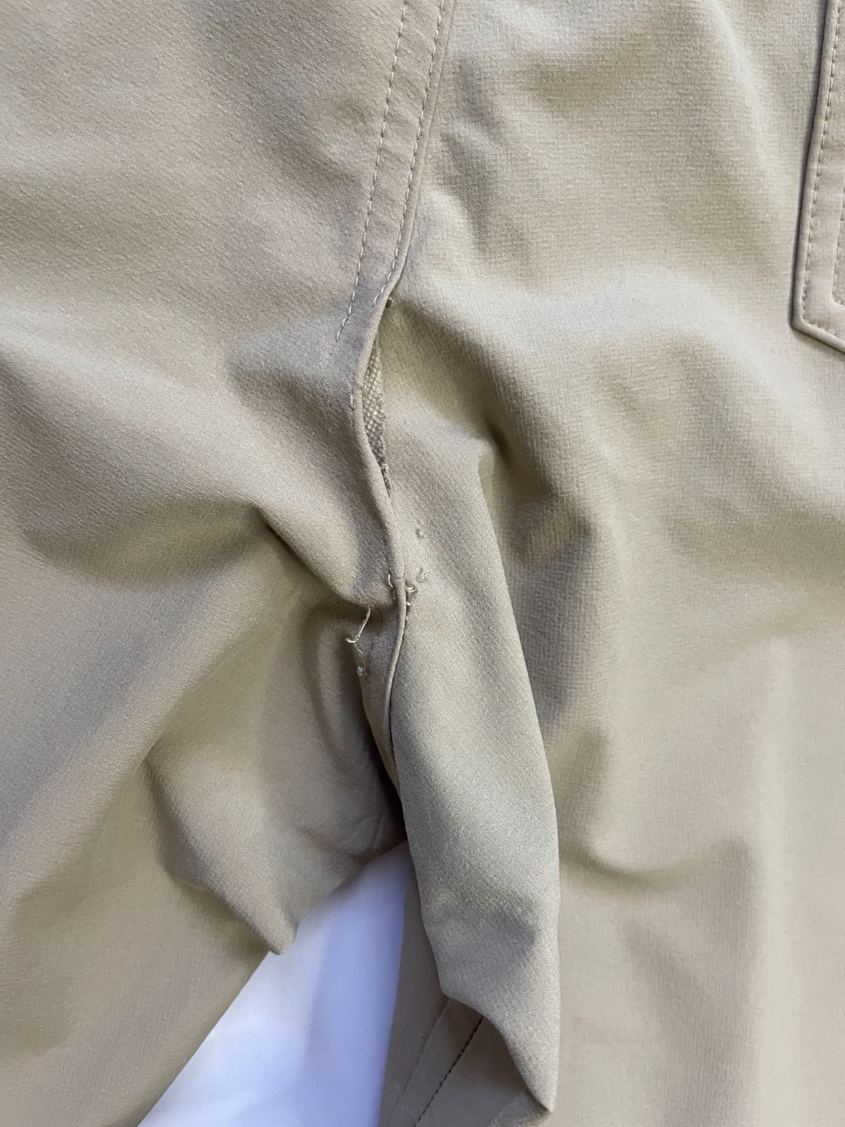 Mizzen Main Men’s 36x32 Helmsman Slim Straight Performance Pants Khaki Pre-Owned - Thumbnail 6