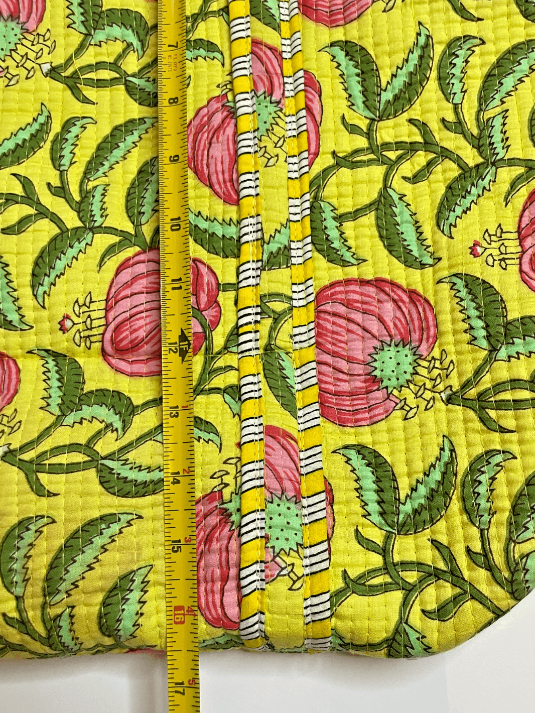 Heart of Grace Handmade Quilted Tote 100% Cotton Block Print Floral Pattern Bag - Thumbnail 2