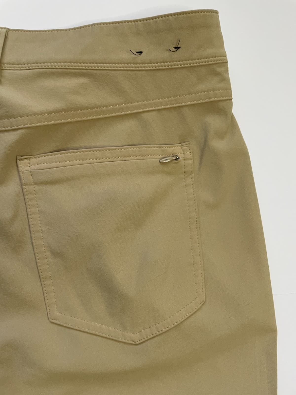 Mizzen Main Men’s 36x32 Helmsman Slim Straight Performance Pants Khaki Pre-Owned - Thumbnail 7