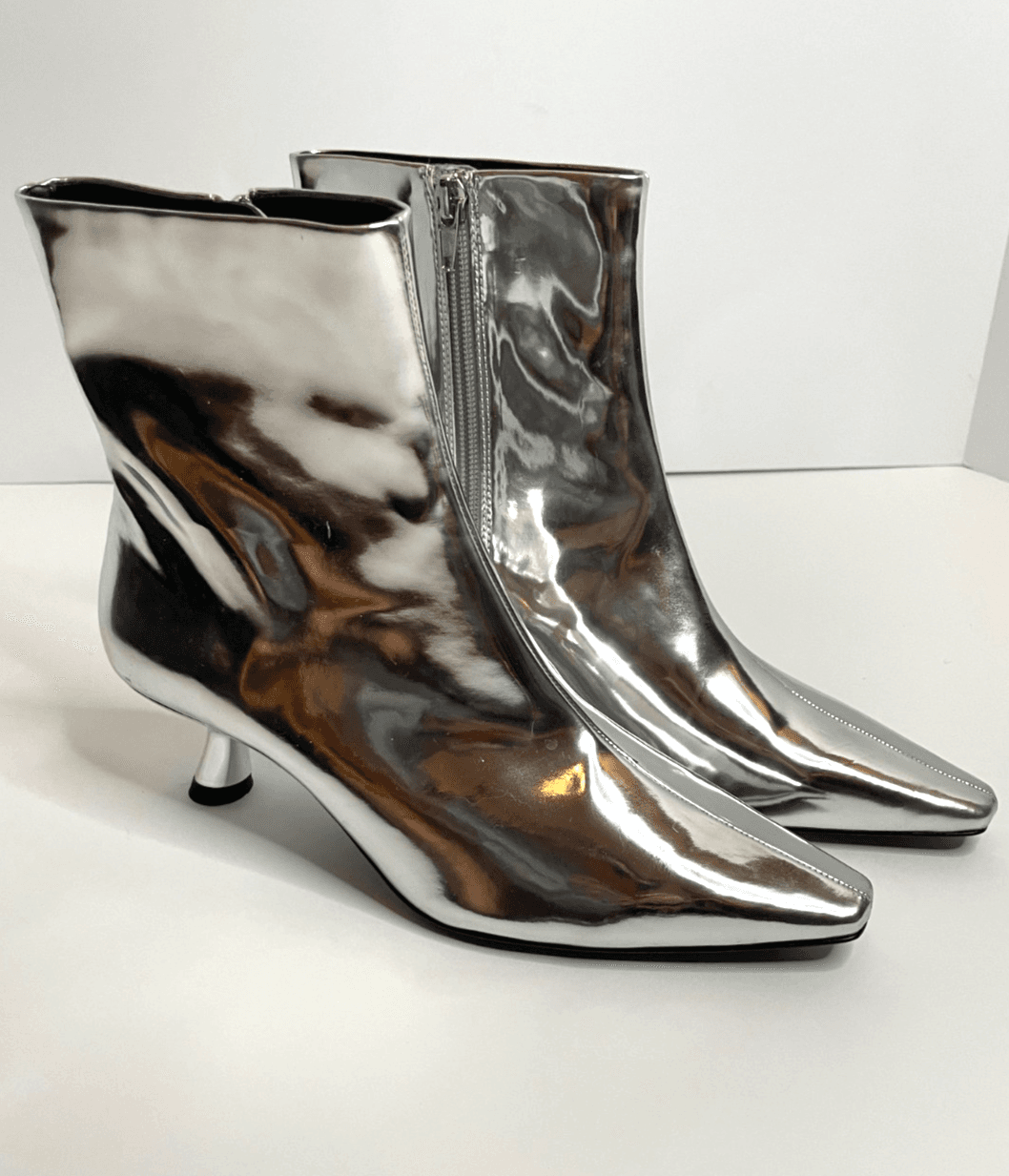 SIMON MILLER Chrome Ankle Bootie Womens Size 37 EU / 7 US NWT $425 MSRP - Thumbnail 2