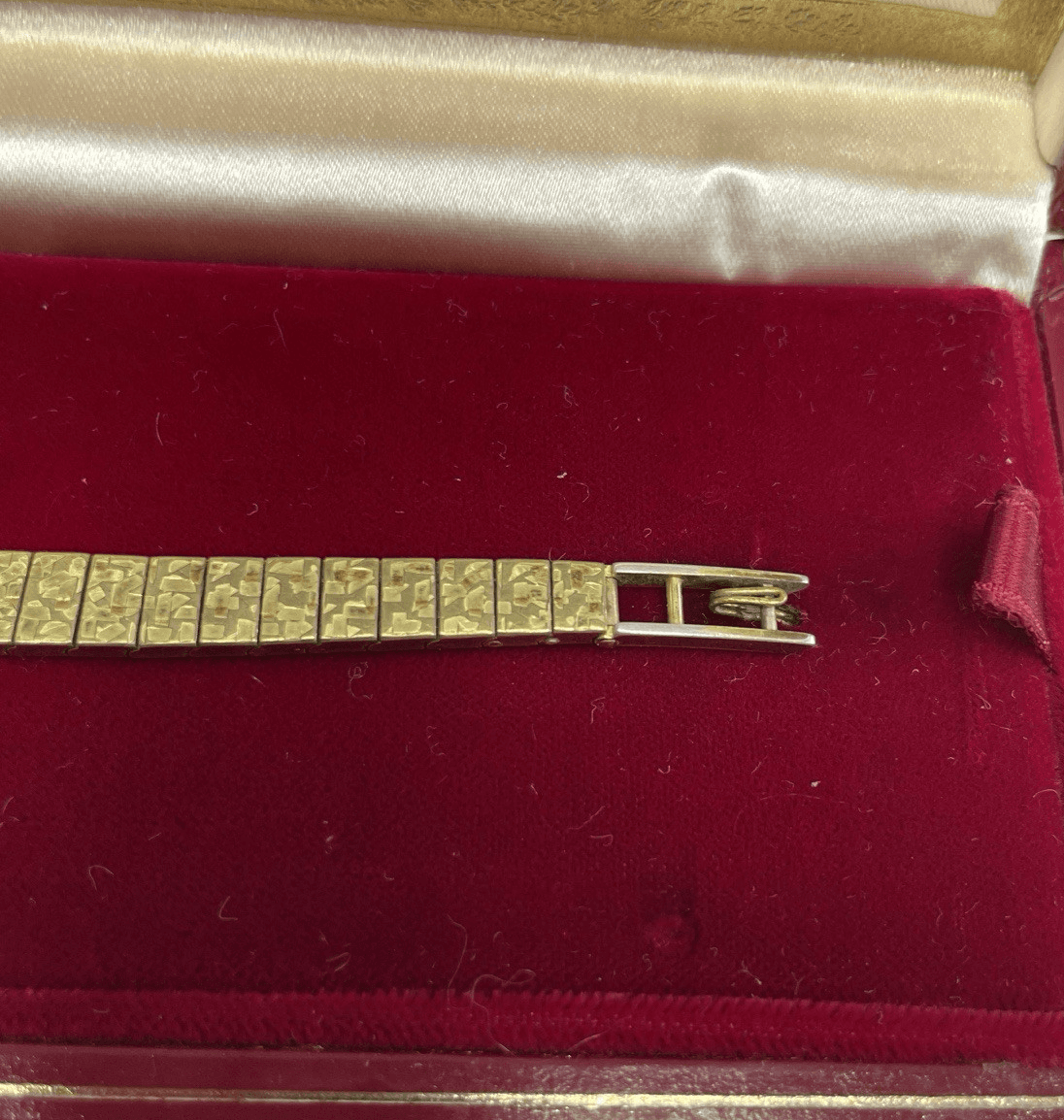 Vintage Wittnauer Women's Petite Tank Watch Hammered Gold Plated Mechanical Wind - Thumbnail 7