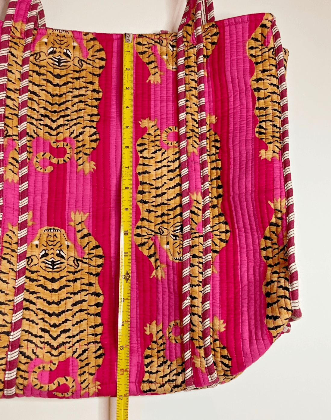 Folklore Couture Handmade Quilted 100% Cotton Pink Tiger Print Tote Bag - Thumbnail 2