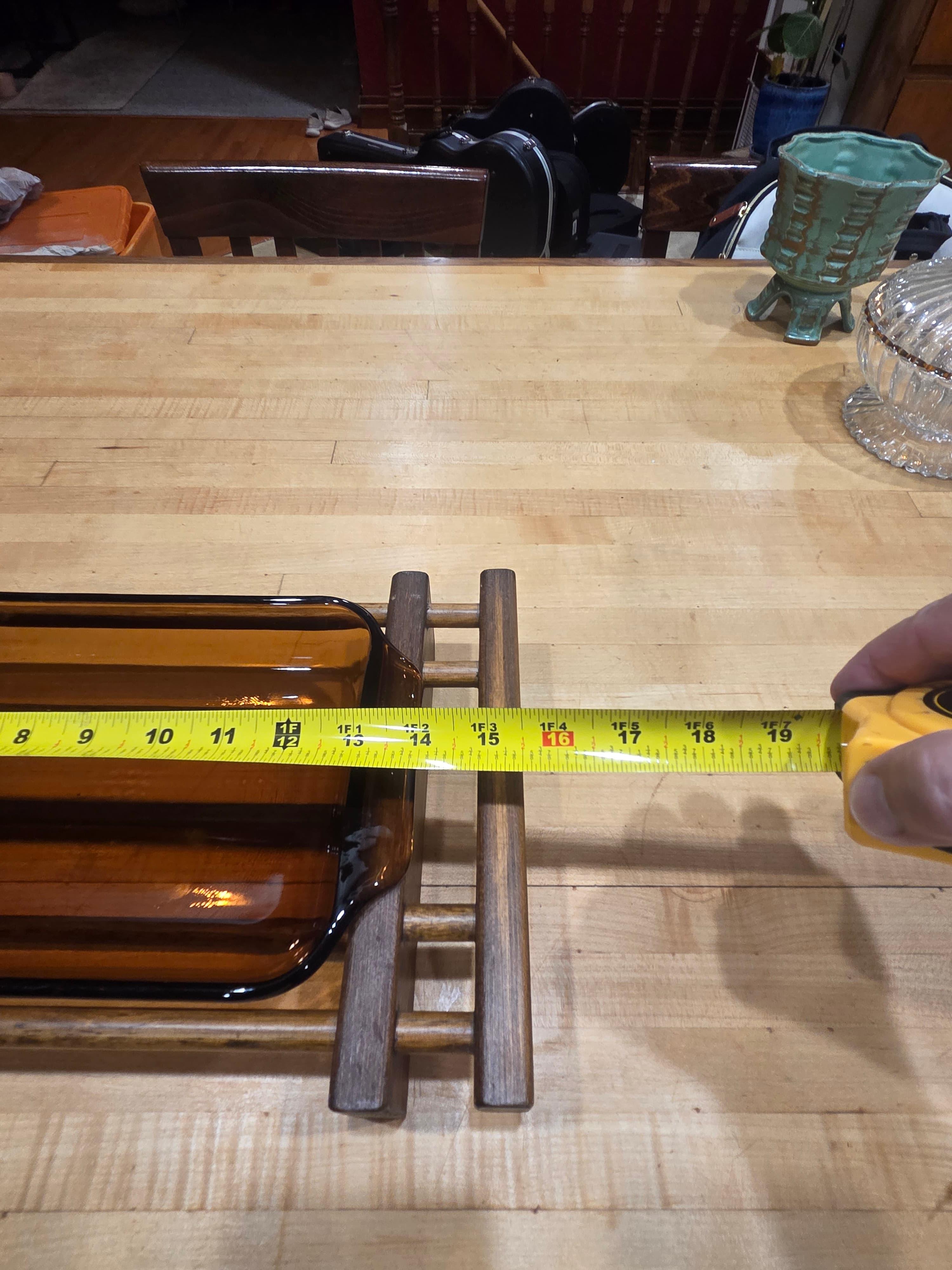 Vintage Fire King Amber Glass Baking Dish with Wood Cradle Carrier Trivet 11x7 - Thumbnail 4