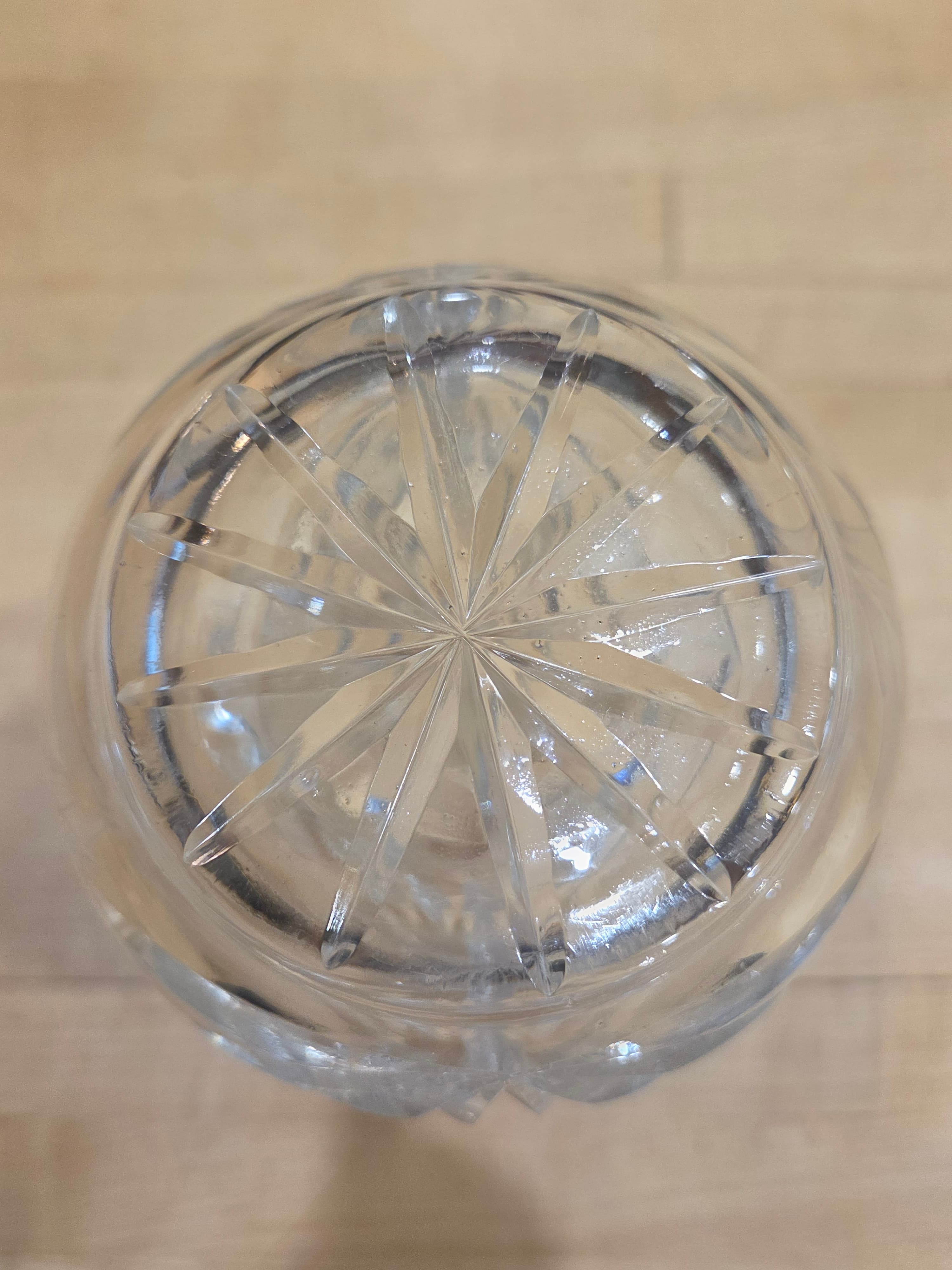 Vintage Cut Crystal Hourglass Vase Frosted Flower Etched Diamond Crosshatch - Thumbnail 6