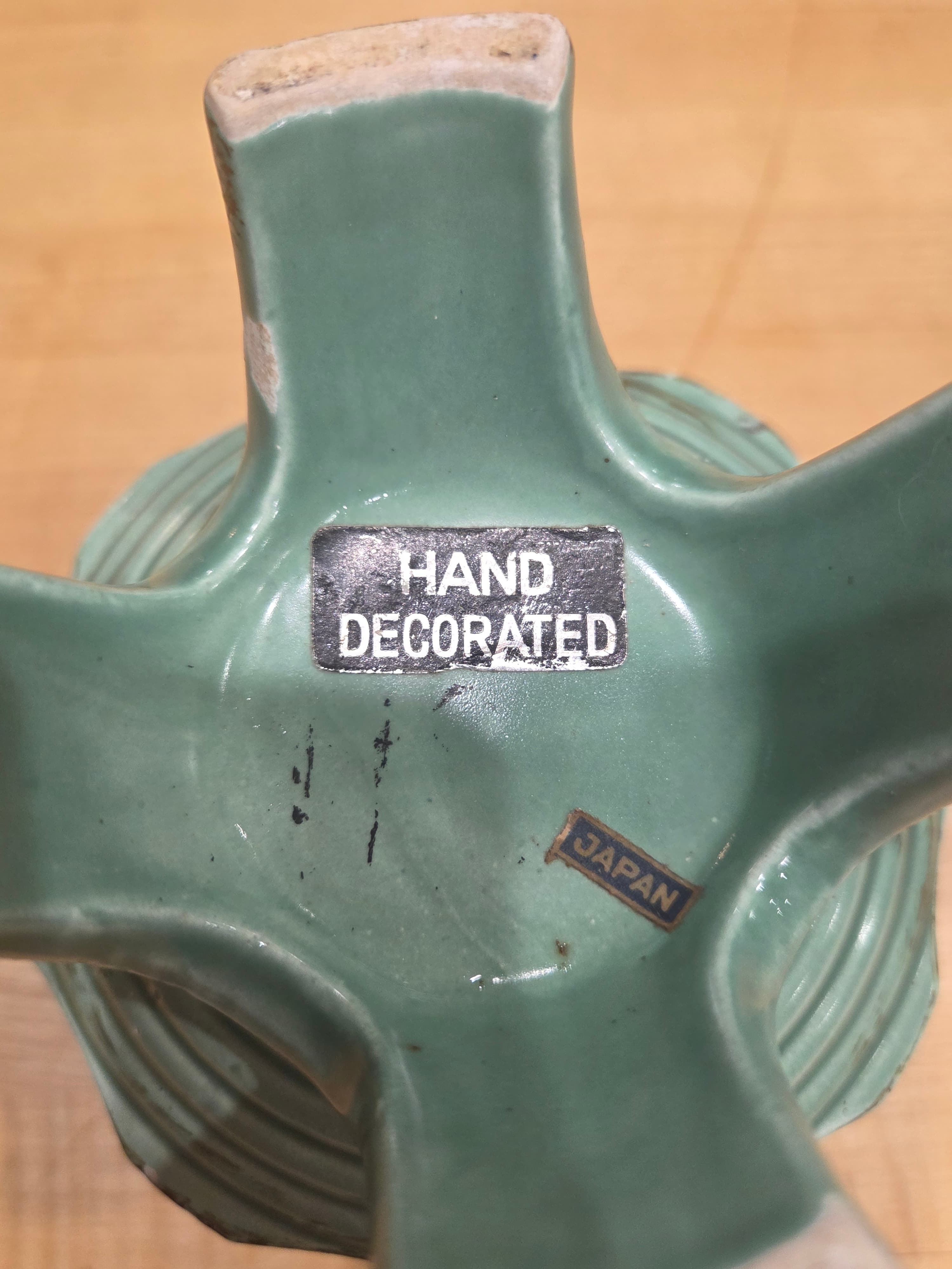 Vintage Japan Footed Ceramic Planter Celadon Green Gold Hand Decorated Scalloped - Thumbnail 4
