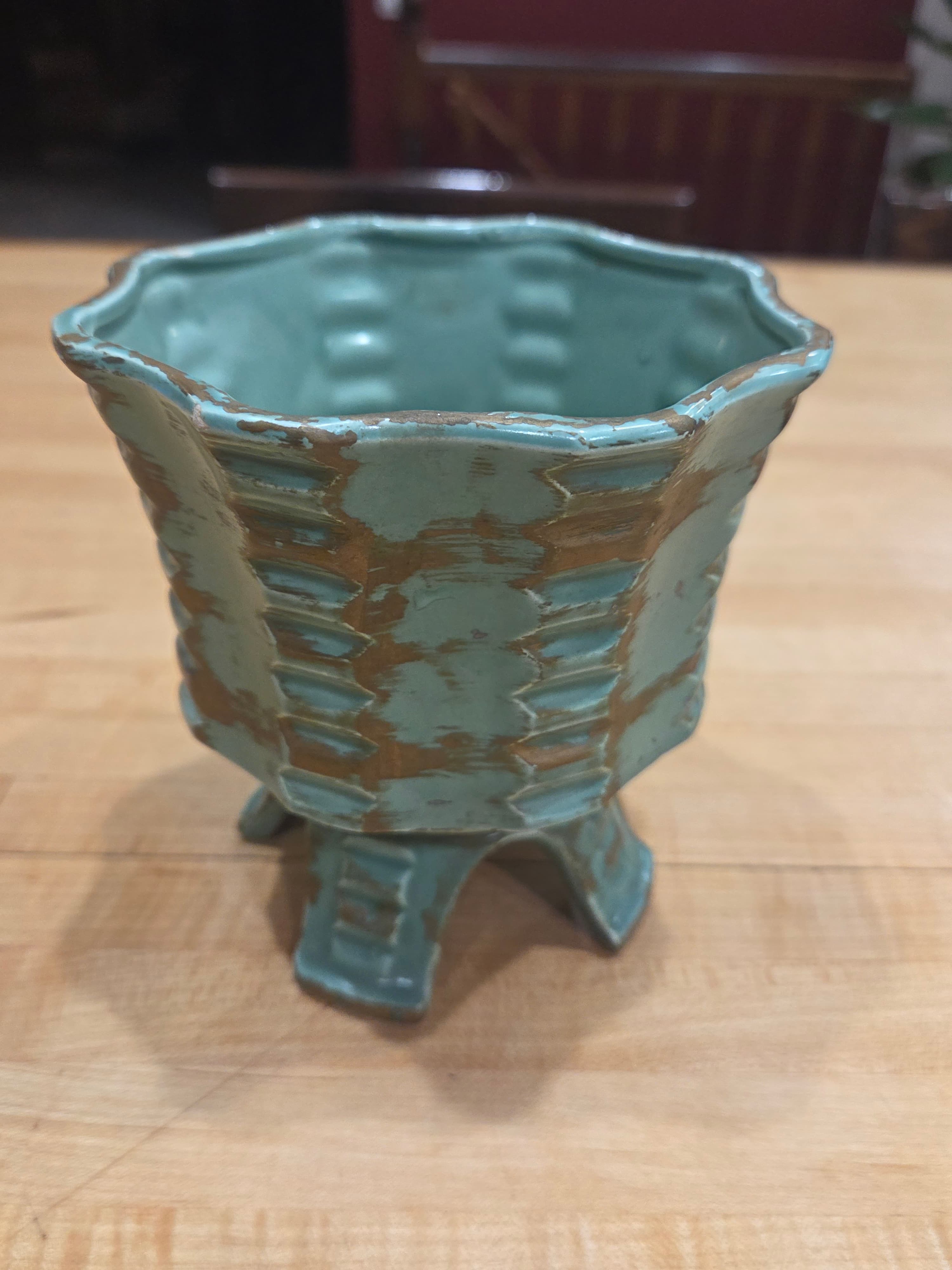 Vintage Japan Footed Ceramic Planter Celadon Green Gold Hand Decorated Scalloped - Thumbnail 2