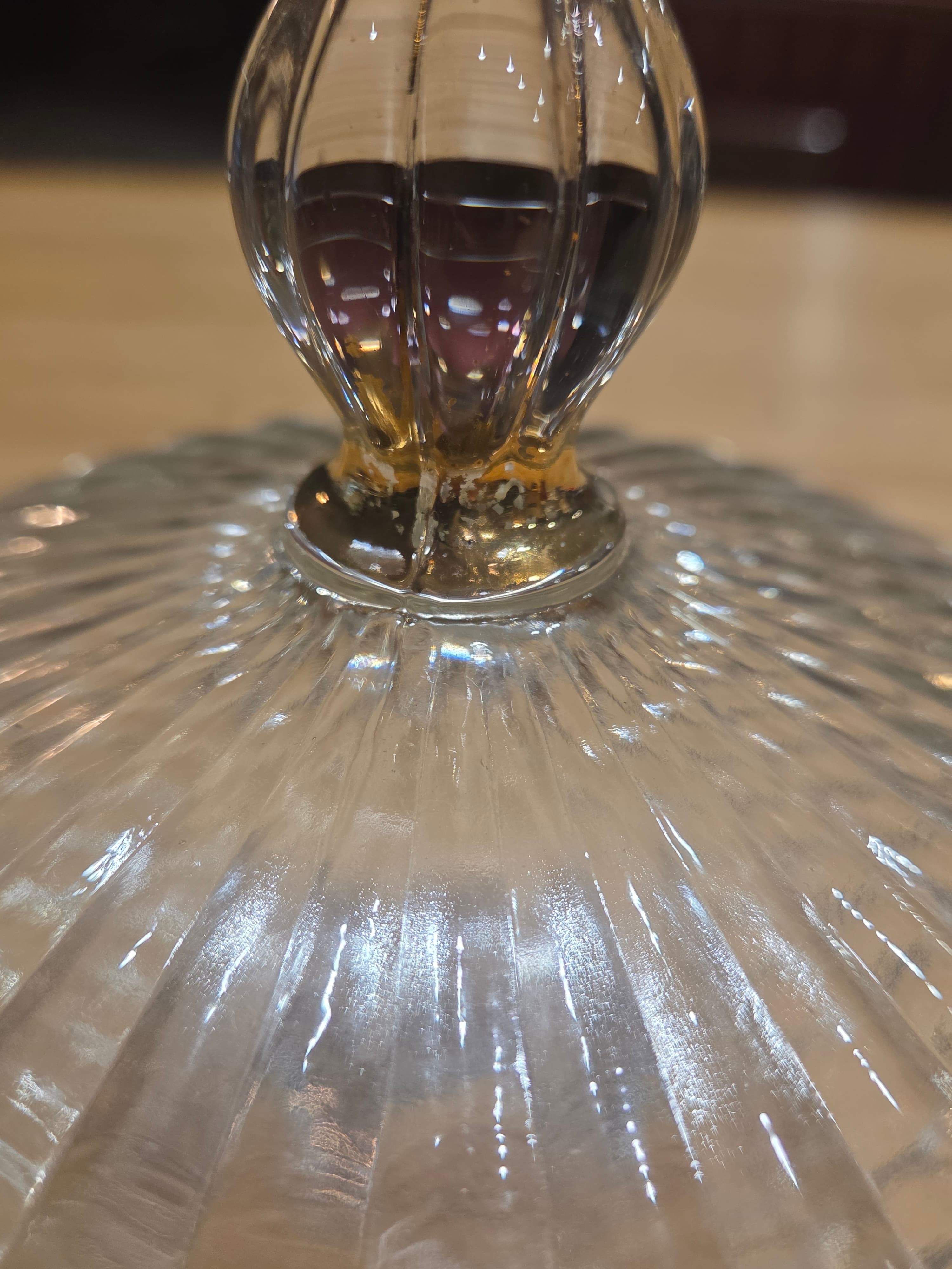 Vintage Glass Serving Bowl with Scalloped Edge - Thumbnail 6