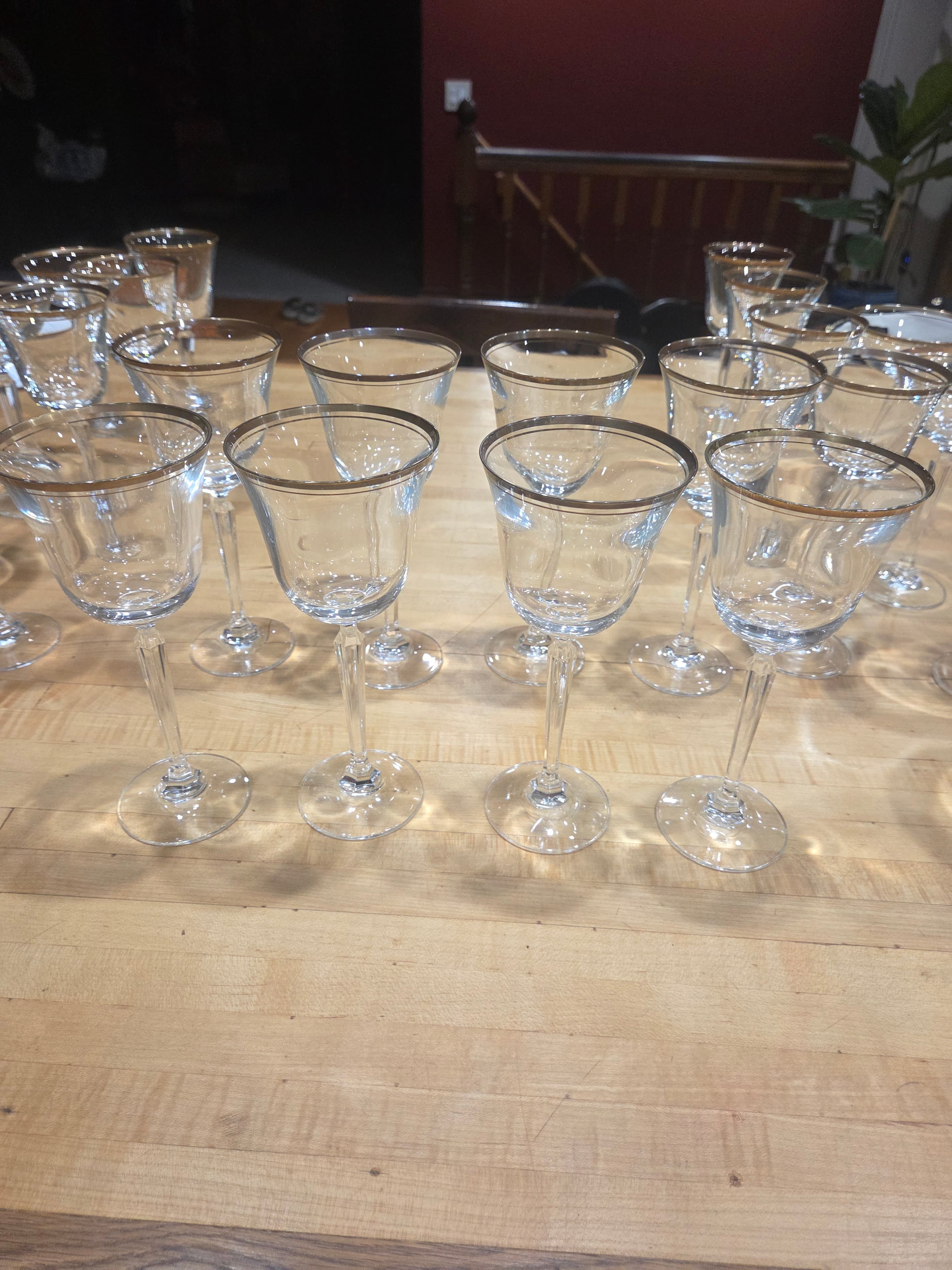 24pc Mikasa Wheaton Crystal Stemware Set Gold Rim Water Wine Champagne Glasses - Thumbnail 3