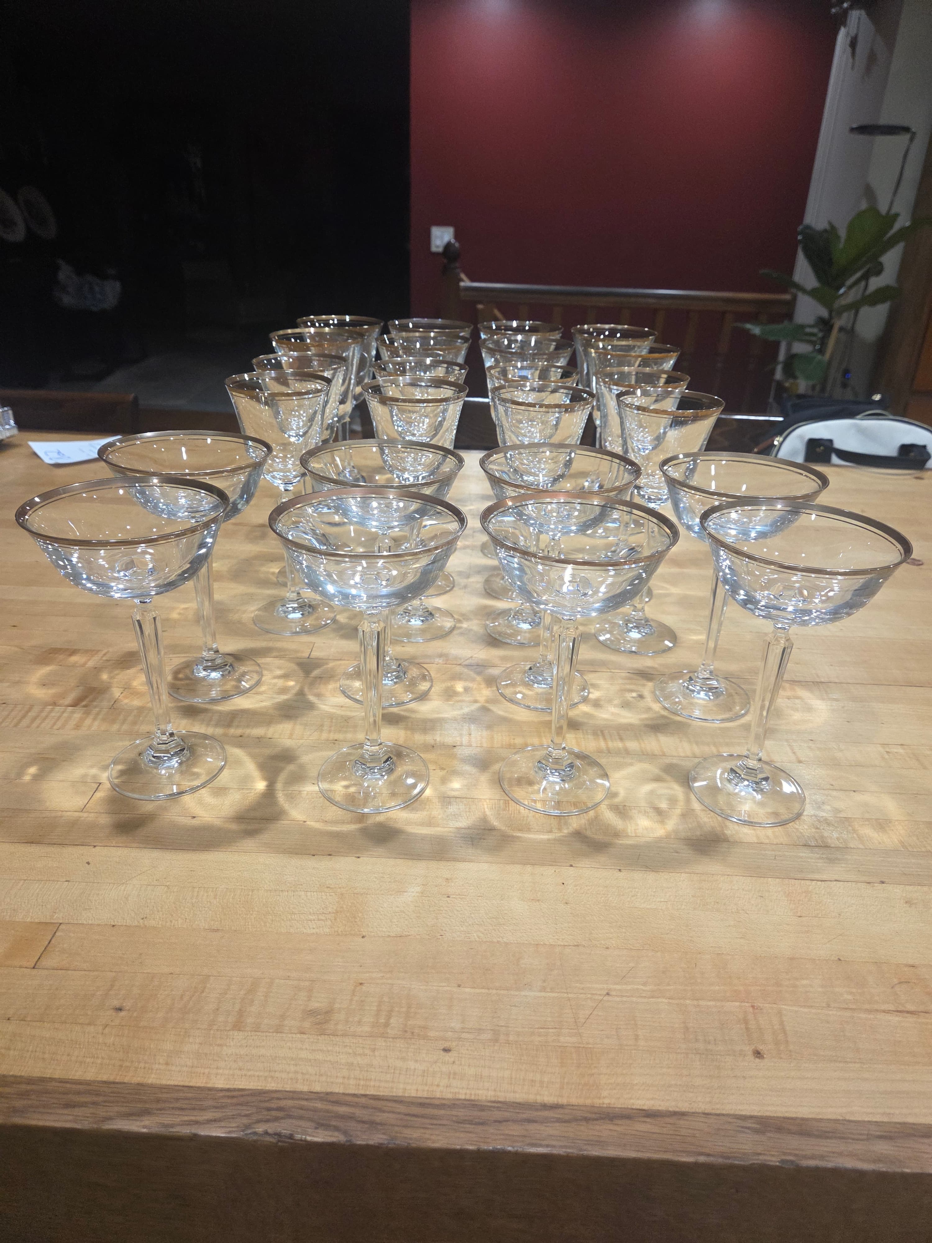 24pc Mikasa Wheaton Crystal Stemware Set Gold Rim Water Wine Champagne Glasses