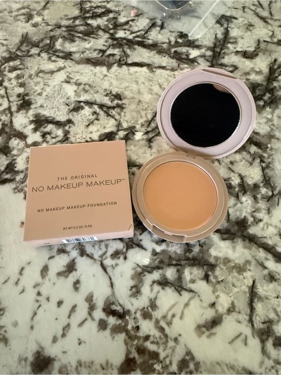 No Make Up Make Up Foundation - Light - Thumbnail 3