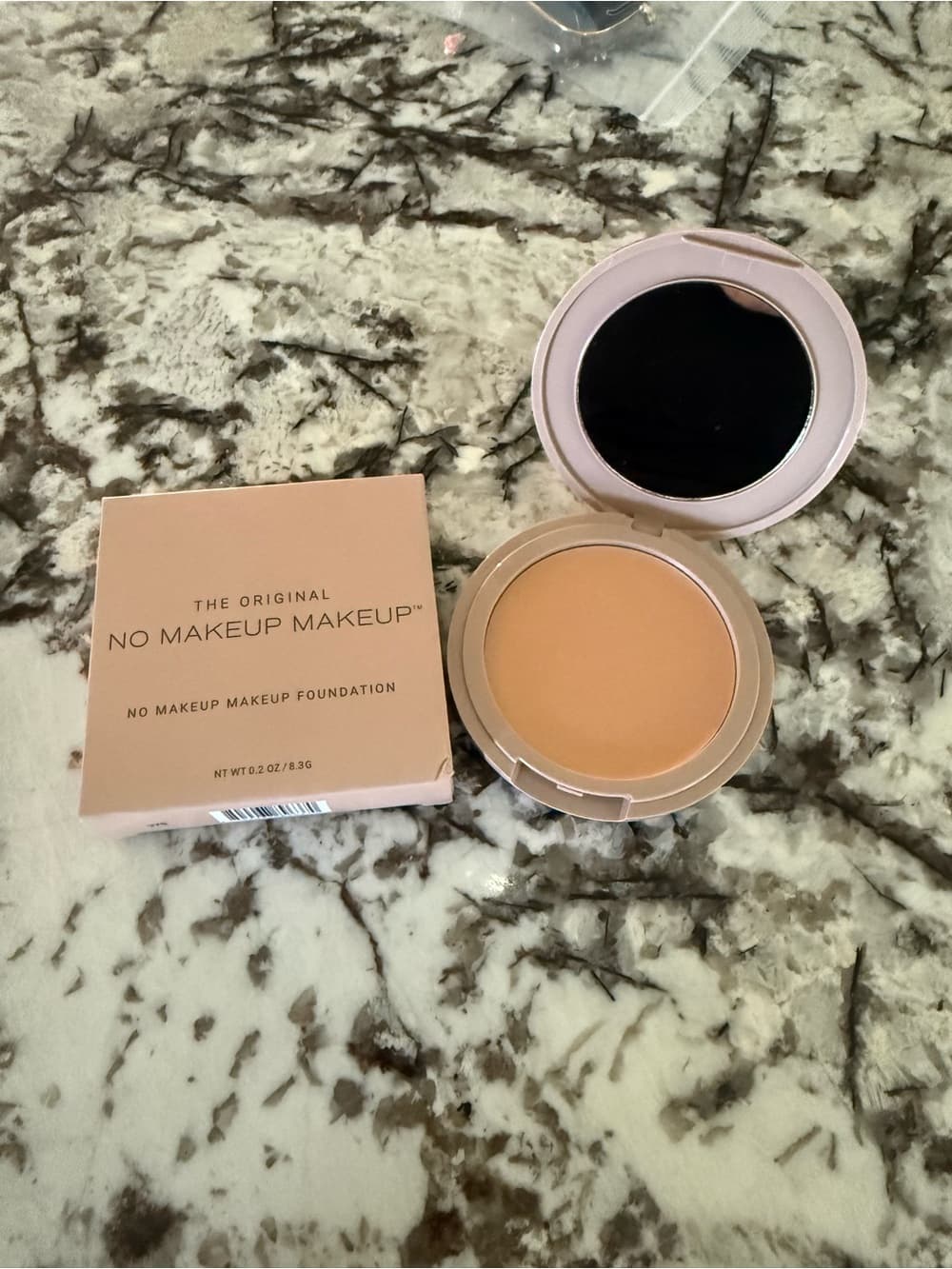 No Make Up Make Up Foundation - Light - Thumbnail 2