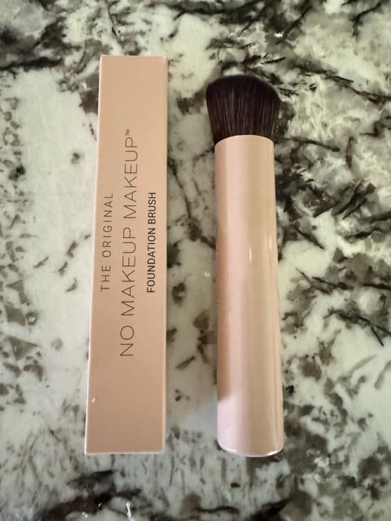 No Make up Make up the original Foundation Brush - Thumbnail 2