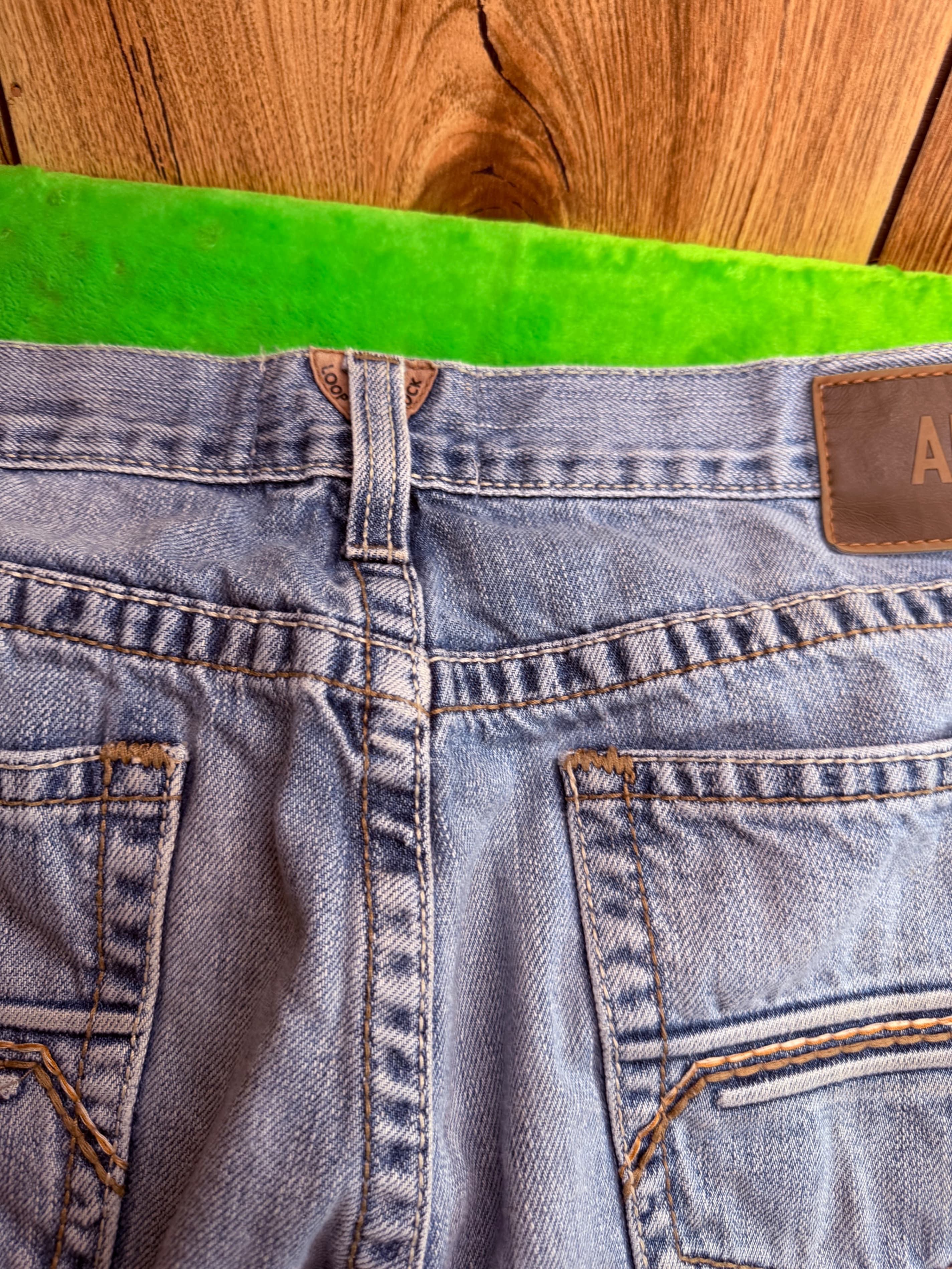 Ariat M4 Relaxed Boot Cut Jeans Mens 35x34 Light Wash Denim Western - Thumbnail 5