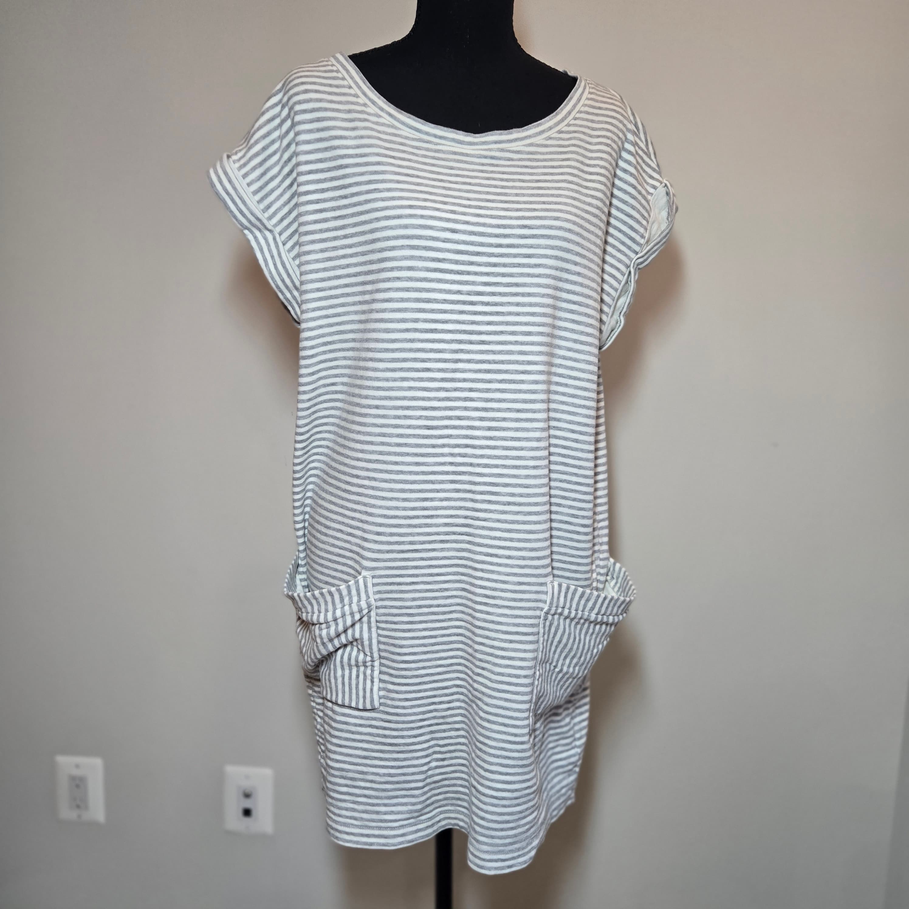 Athleta Striped Sleeveless Top Size L