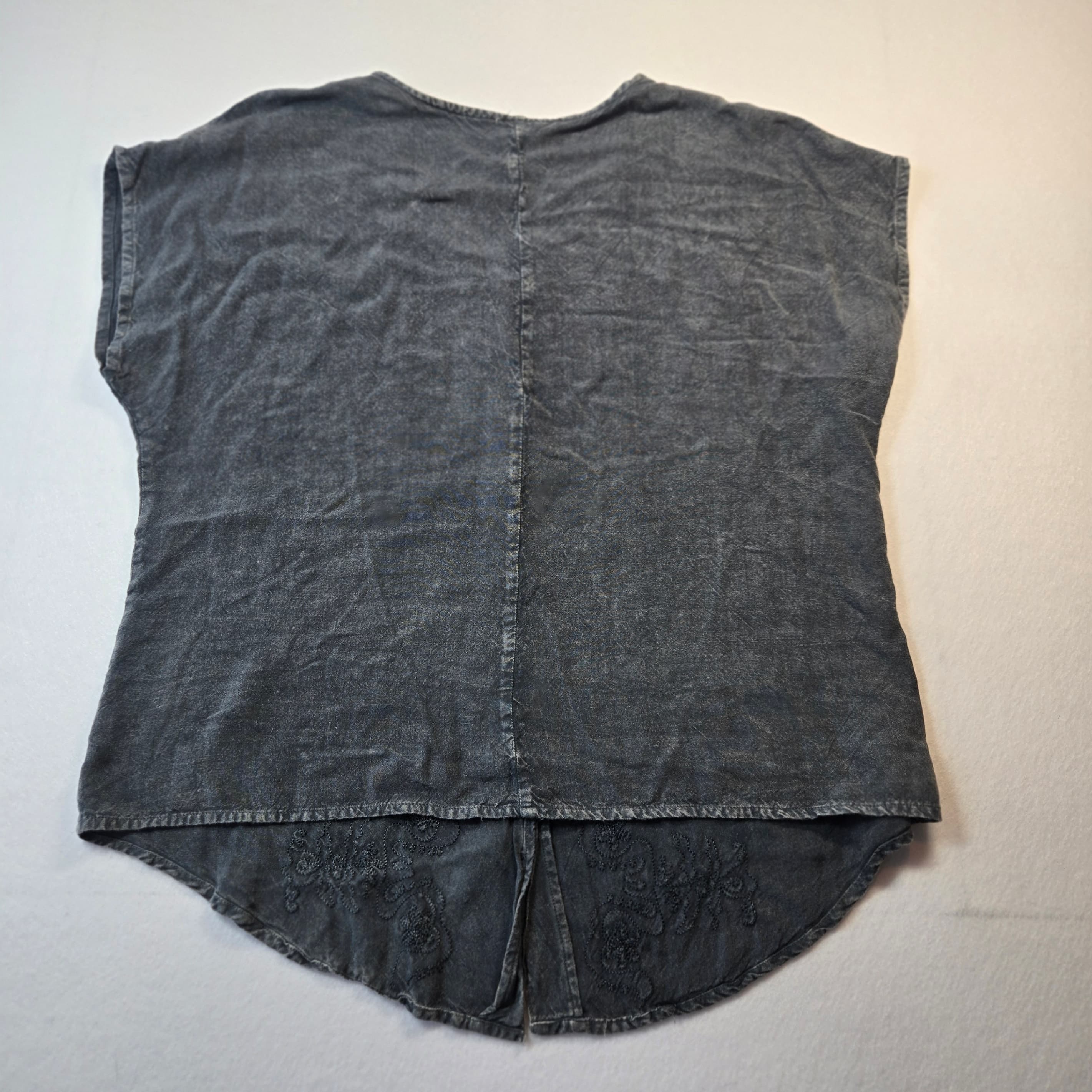 Geeta Embroidered Top - Thumbnail 2