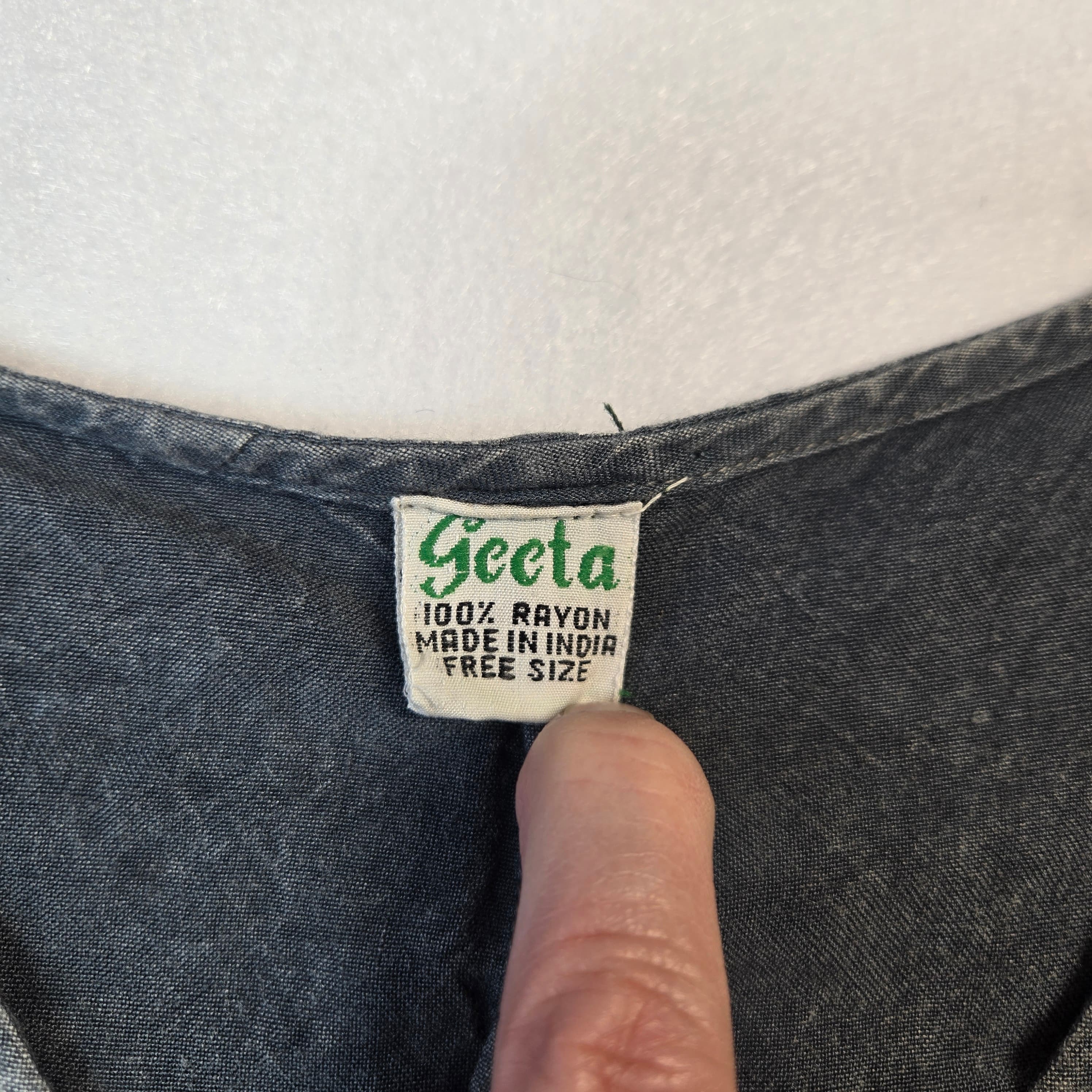 Geeta Embroidered Top - Thumbnail 5