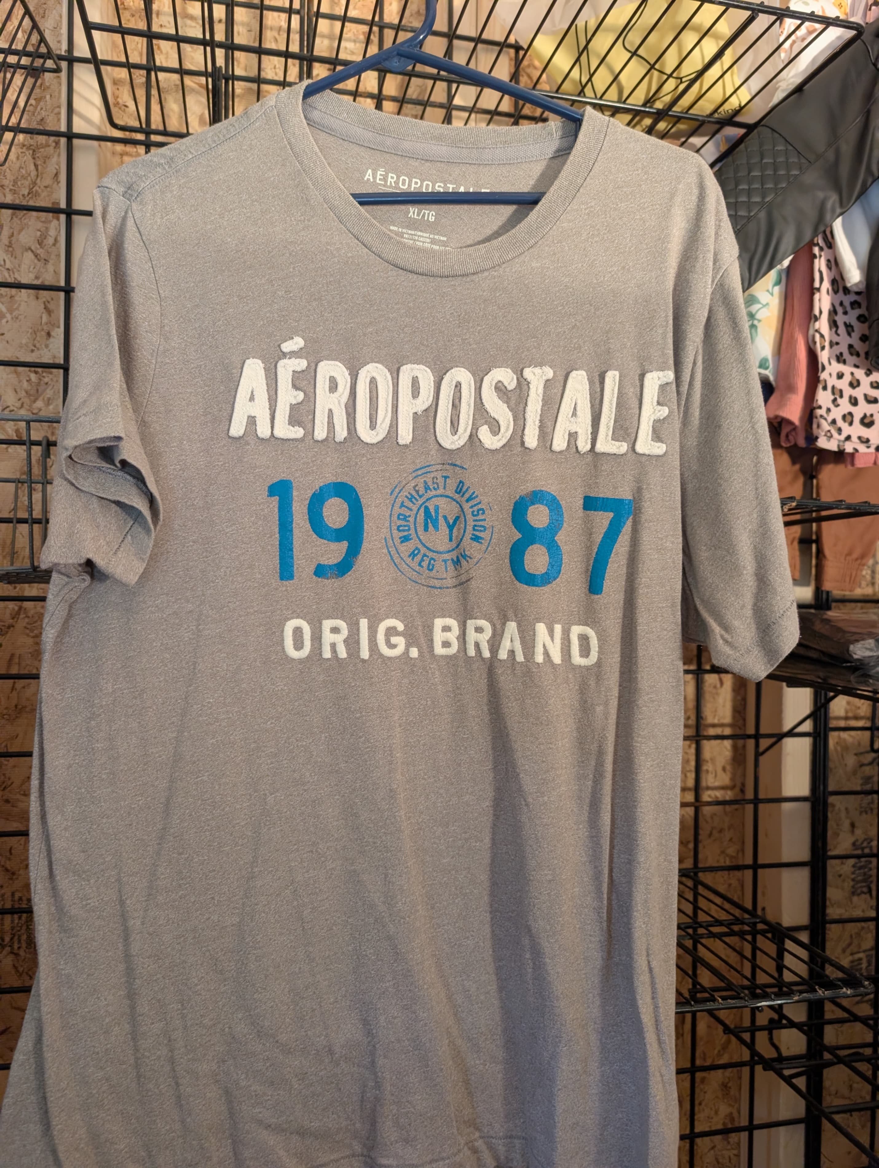 Aeropostale Men's Graphic T-Shirt XL Grey - Thumbnail 2