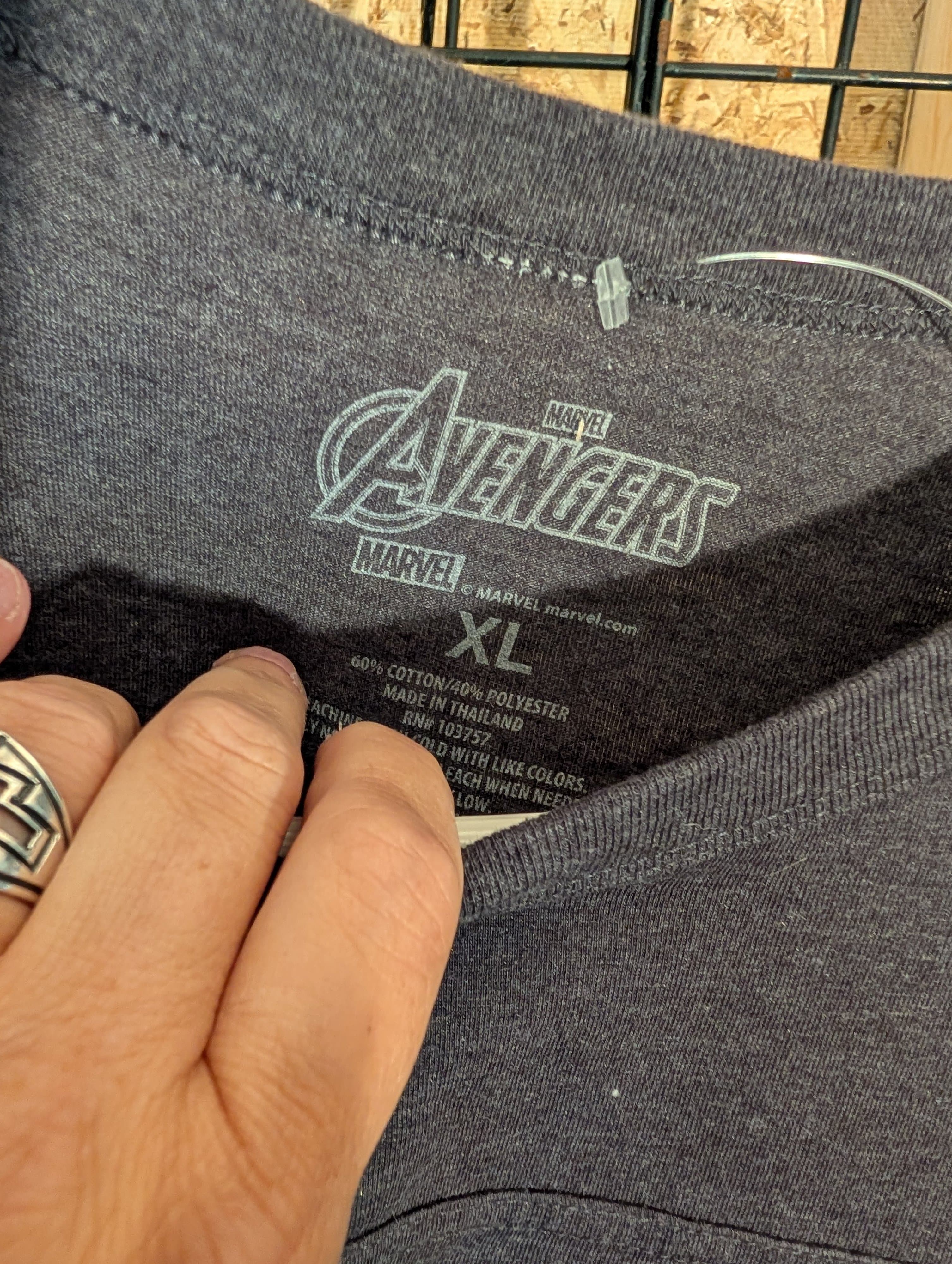 Marvel Avengers XL T-Shirt with Hulk Fist Graphic - Thumbnail 3