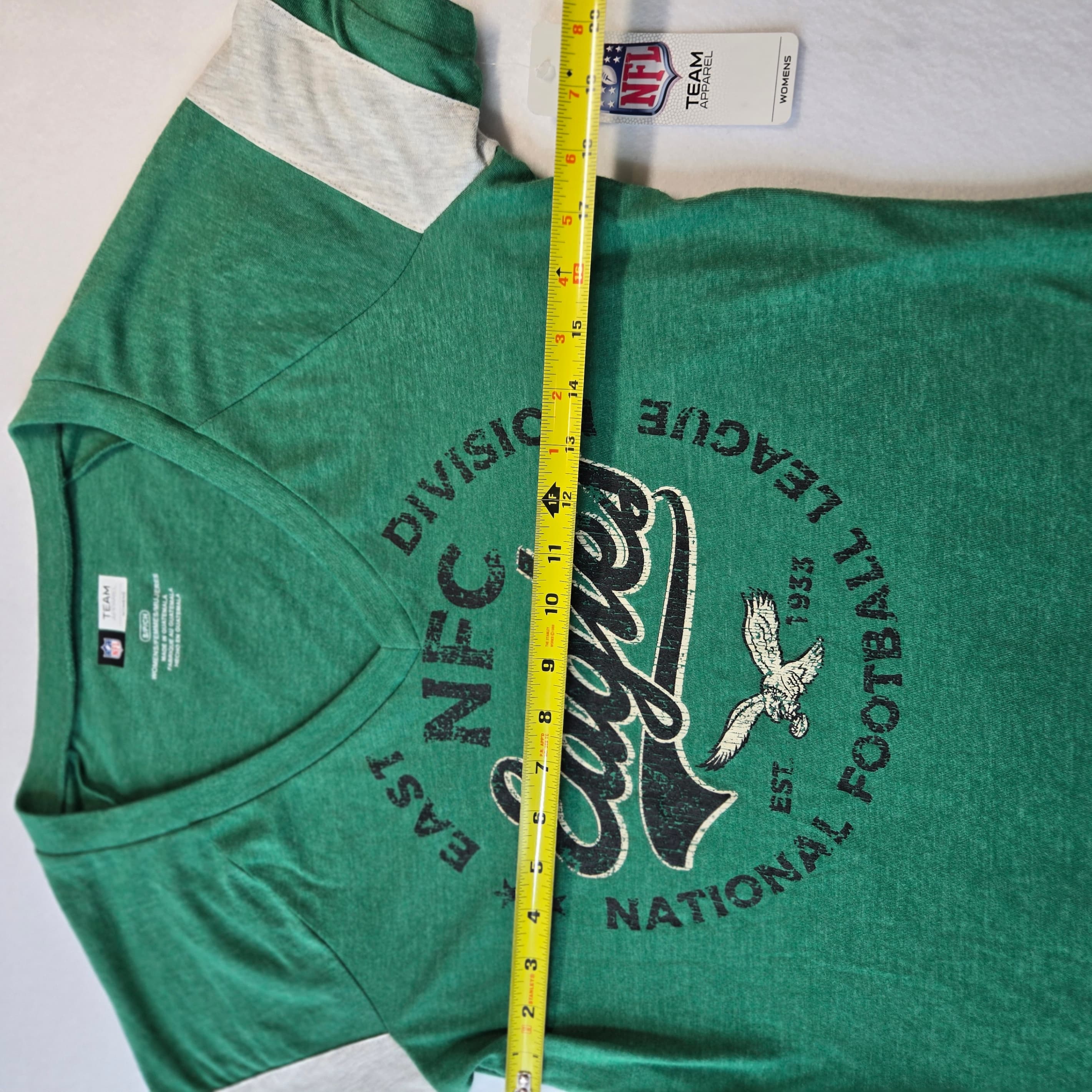 NFL Team Apparel Women's Eagles T-Shirt Green NWT Size S - Thumbnail 5