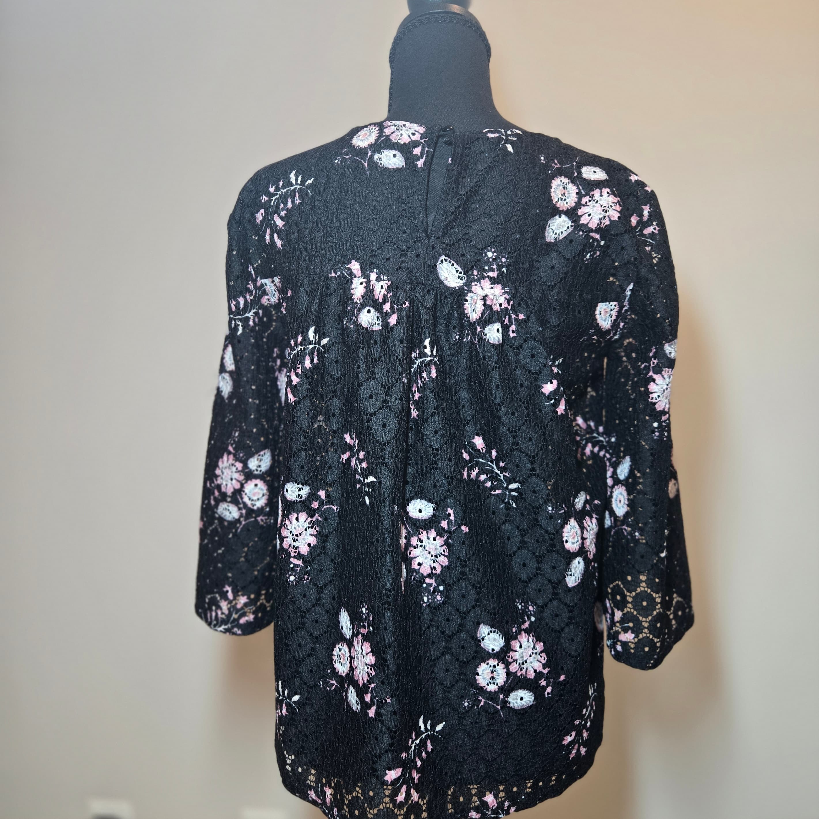 LOFT Floral Lace Top Black Size S - Thumbnail 10