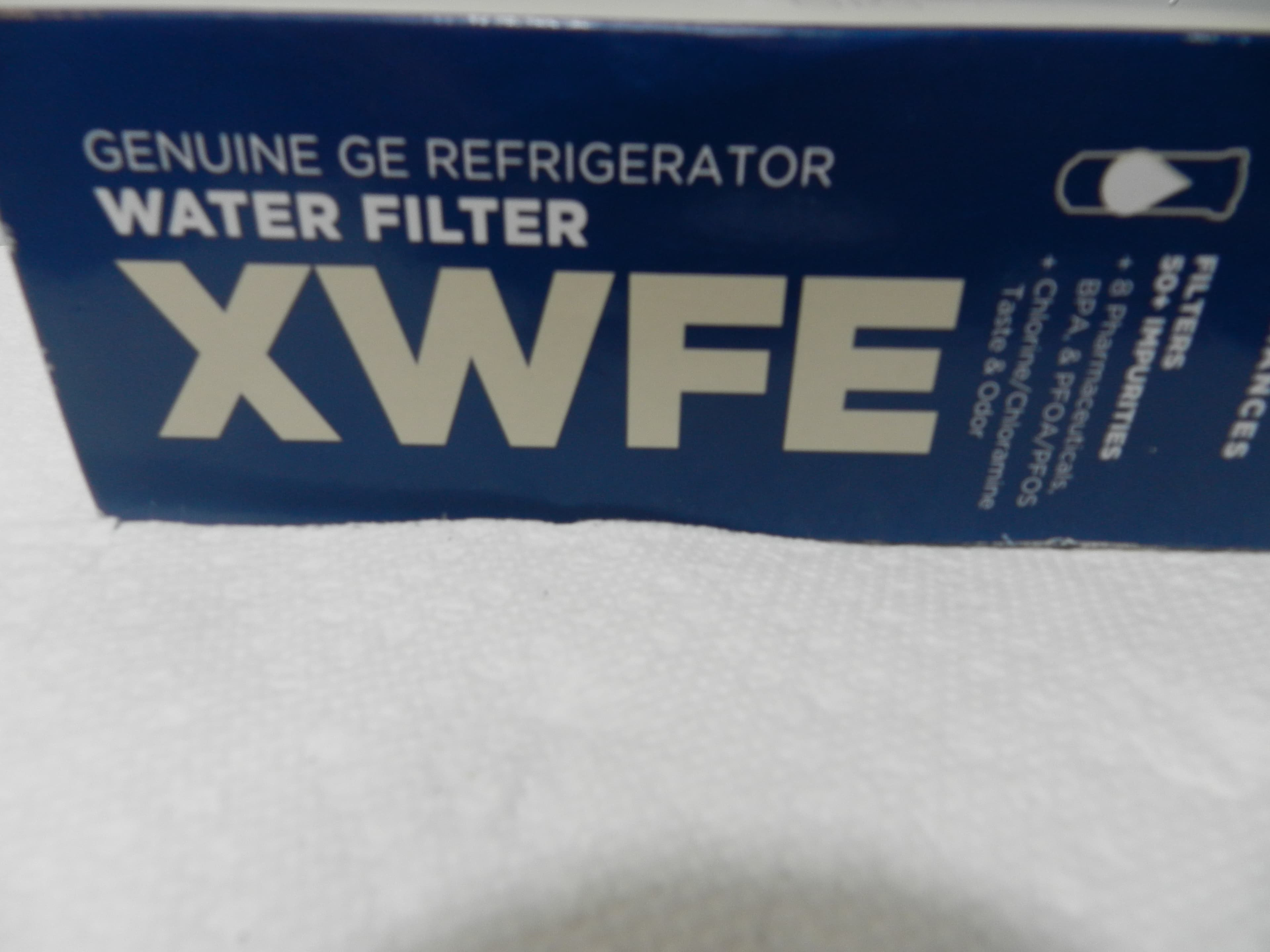 GE Appliances Genuine OEM XWFE Refrigerator Water/Ice Filter  (M83K) - Thumbnail 2