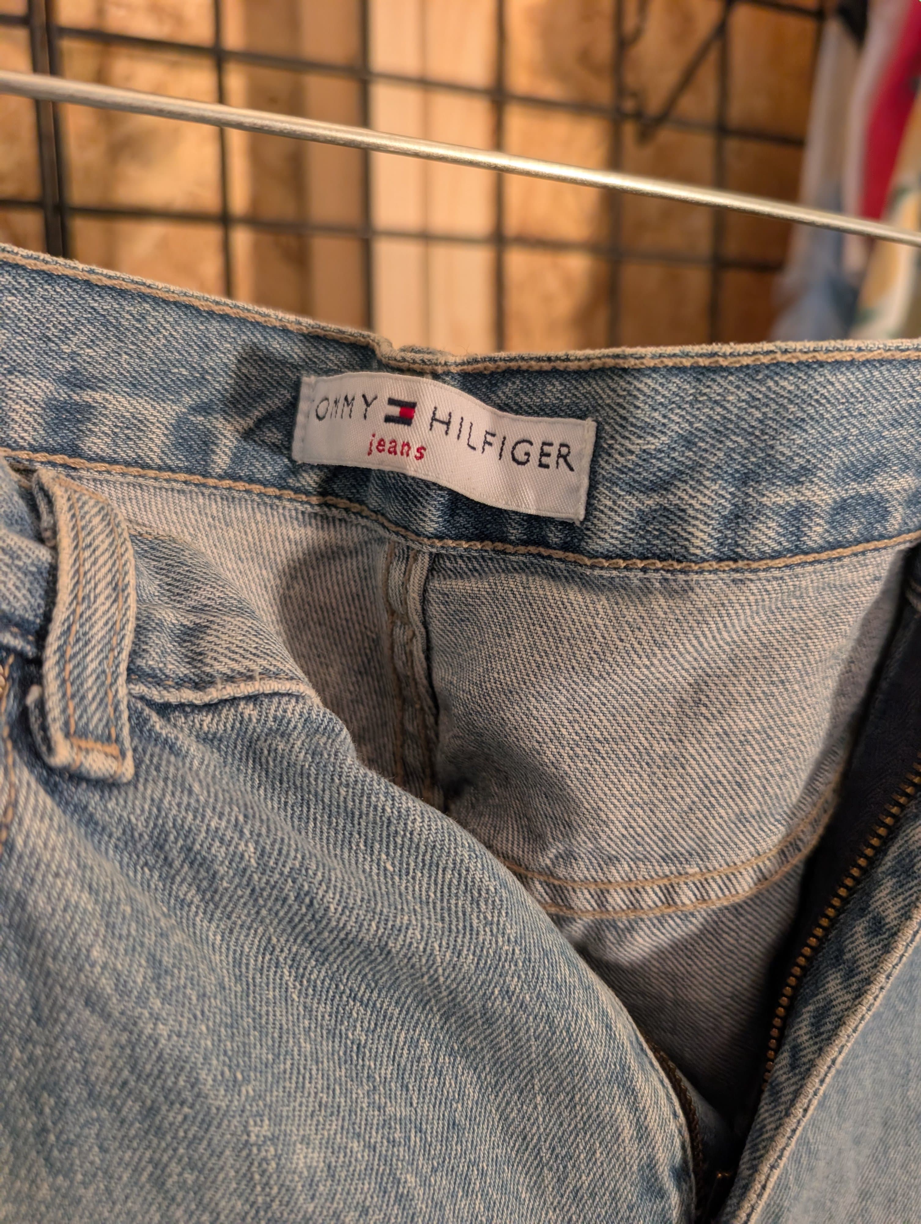 Tommy Hilfiger Women's Jeans Size 10 Light Wash - Thumbnail 2