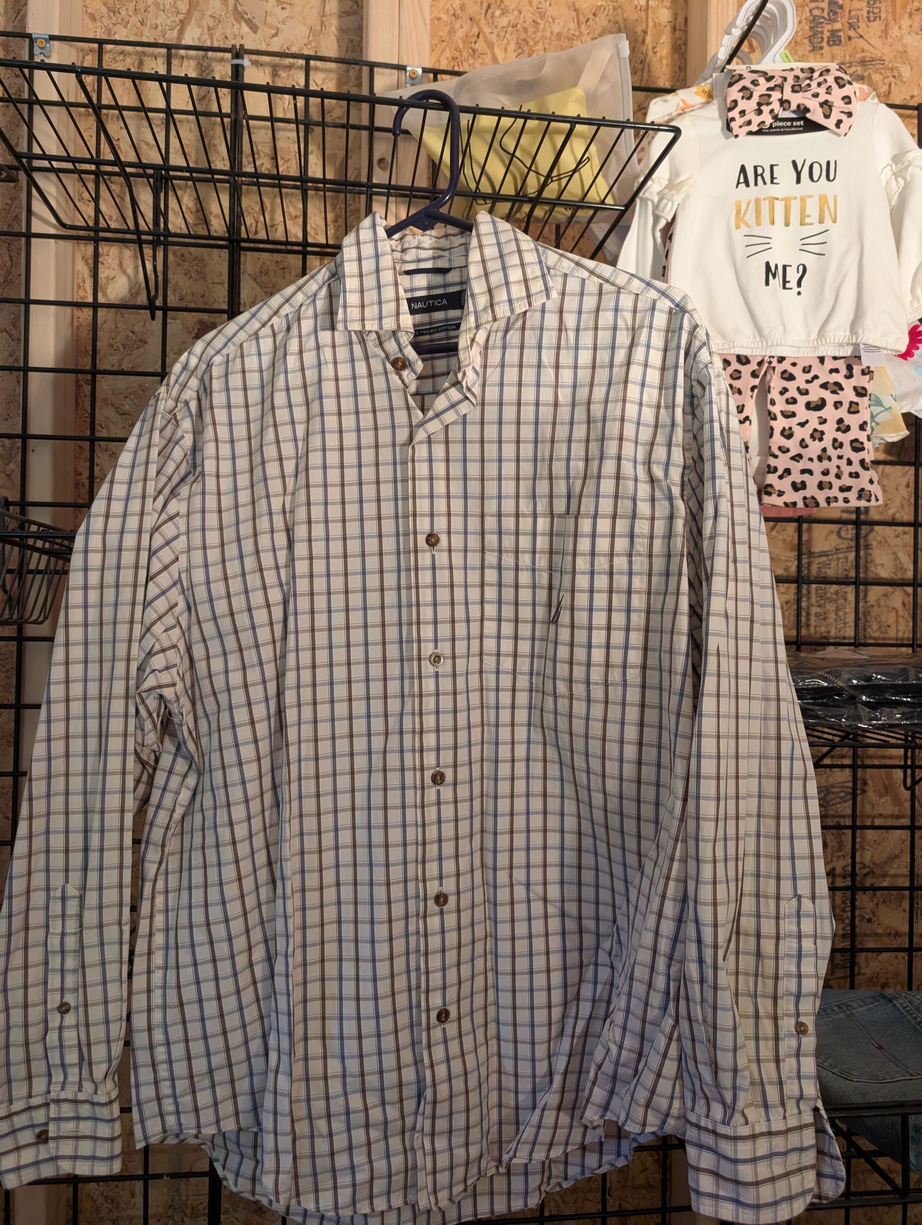 Nautica Men's Plaid Button-Up Shirt Size M