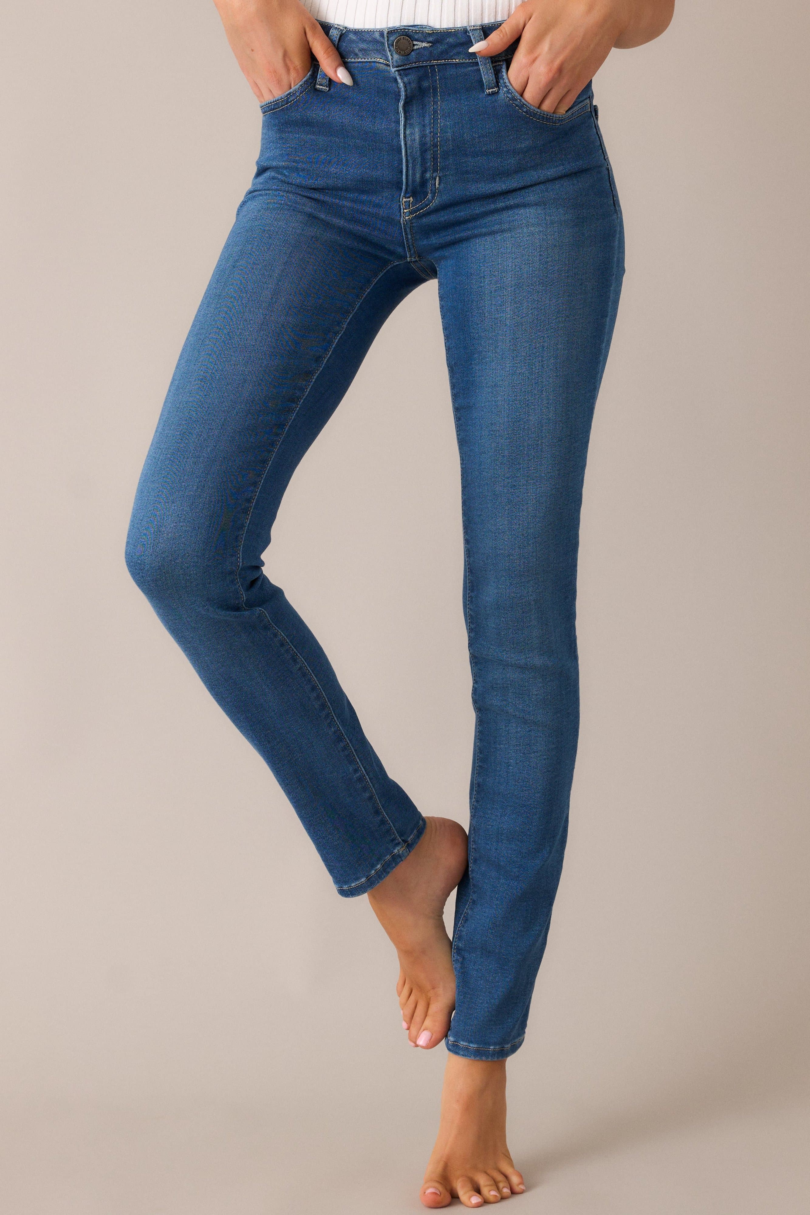 Women's Slim Fit Jeans - Medium Wash - Thumbnail 4