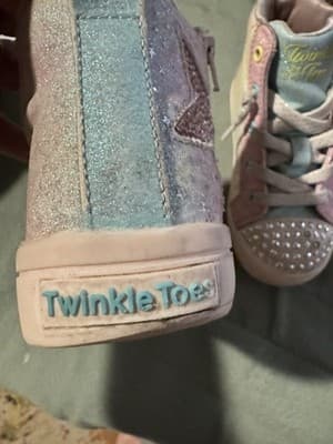 Sketchers Twinkle Toe Sneakers Size 8 - Thumbnail 7