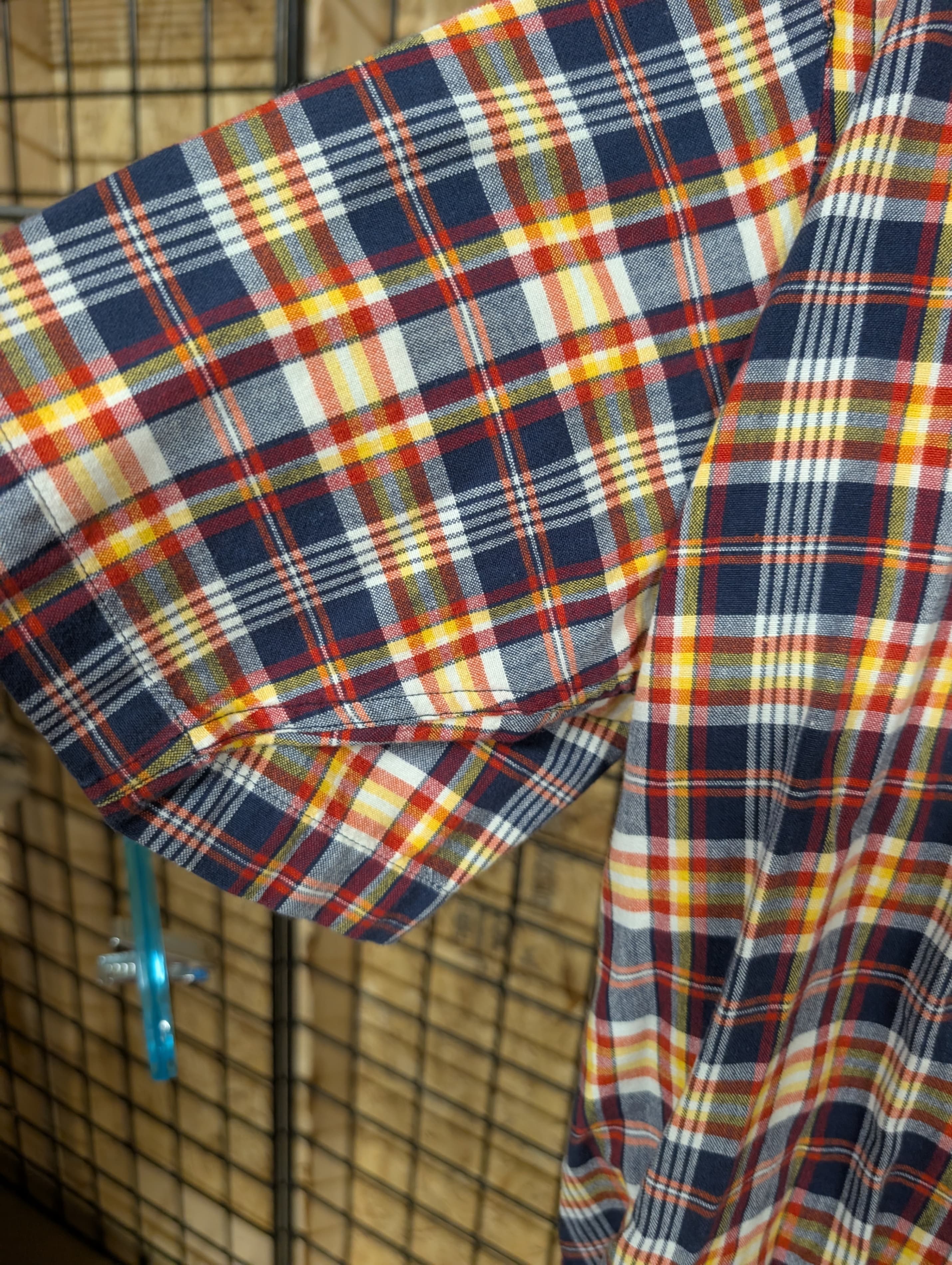 Tommy Hilfiger Men's Plaid Short Sleeve Shirt M - Thumbnail 3
