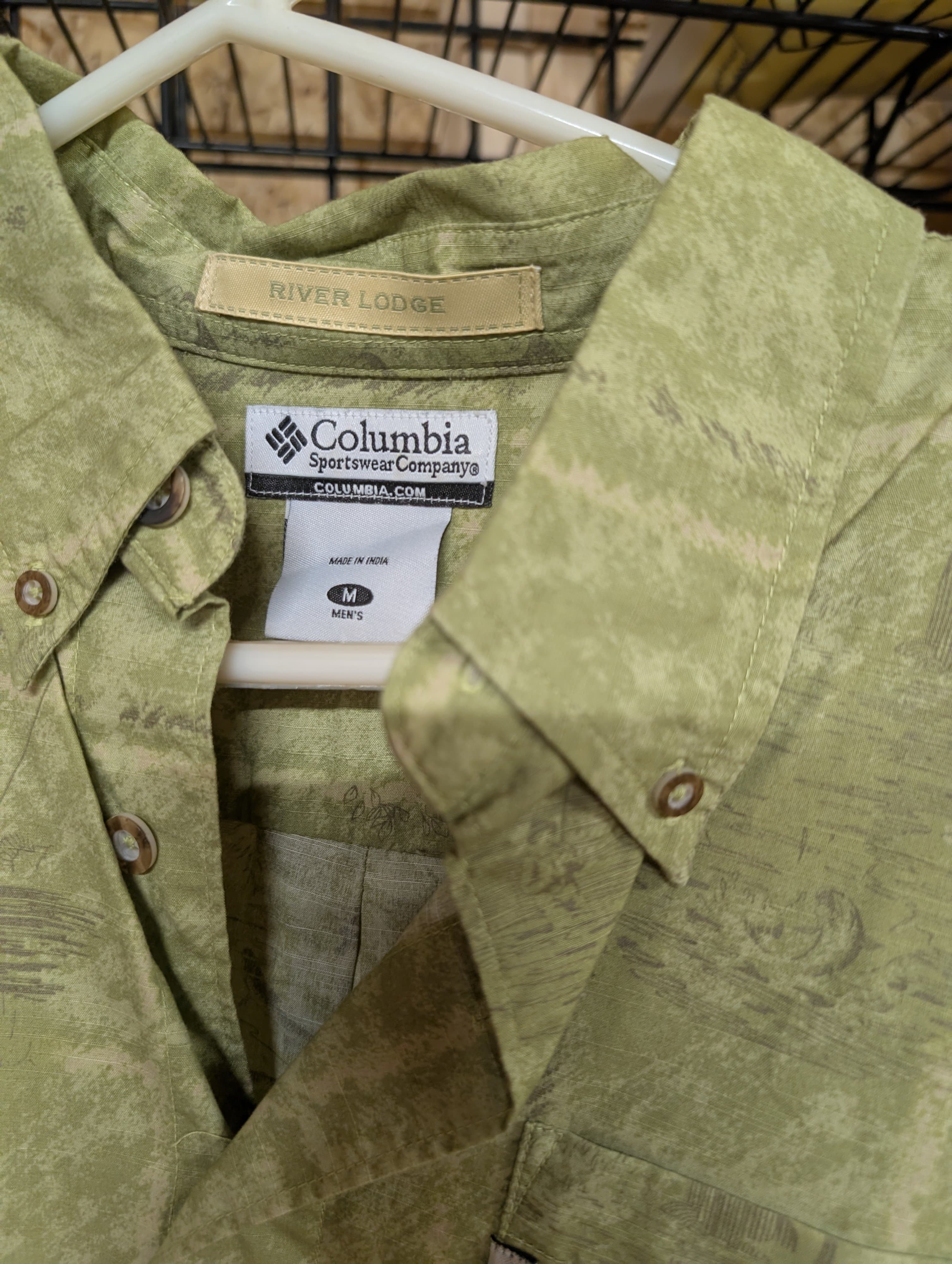 Columbia River Lodge Men's Shirt M Green Short Sleeve - Thumbnail 2