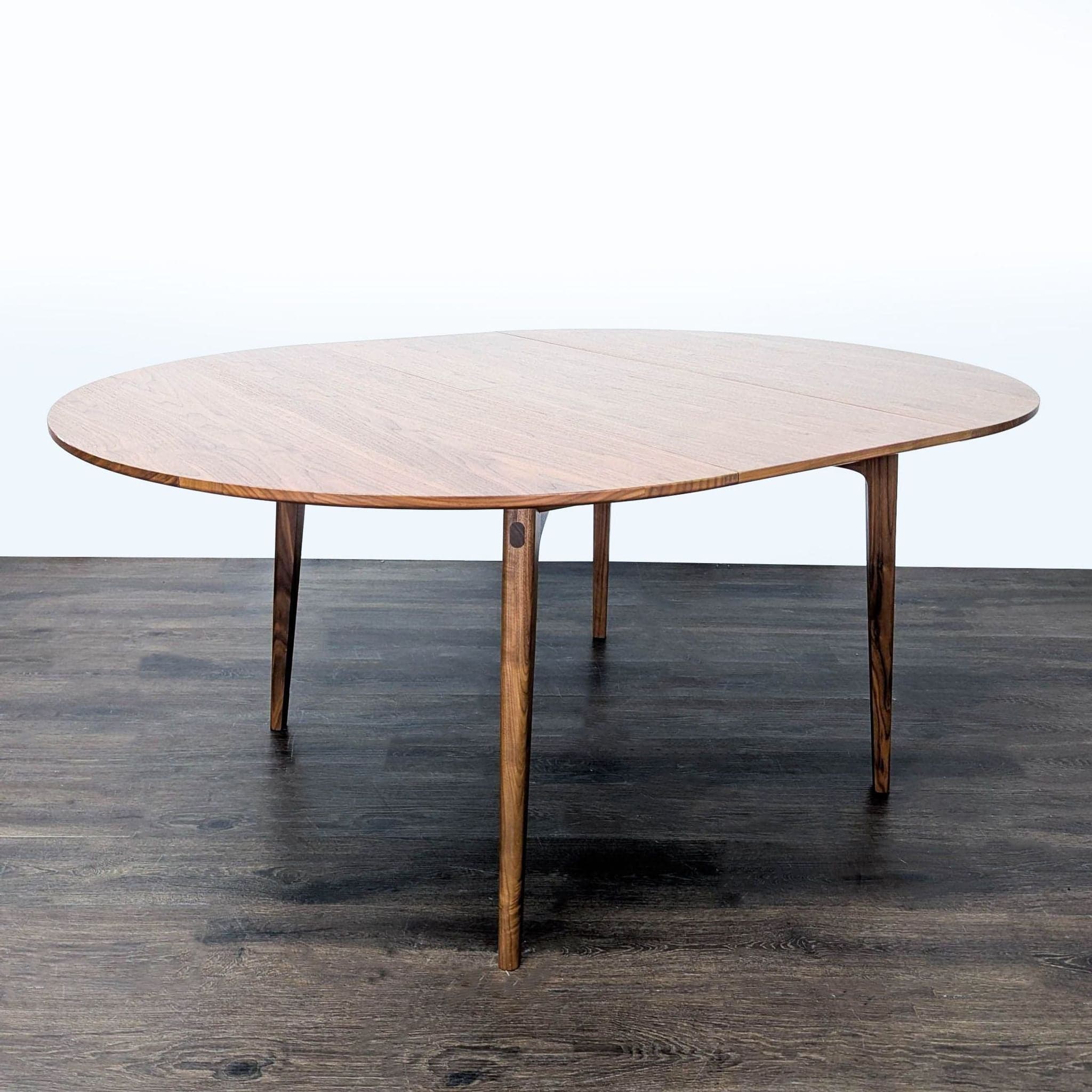Case Furniture Dulwich Extension Dining Table - Thumbnail 3