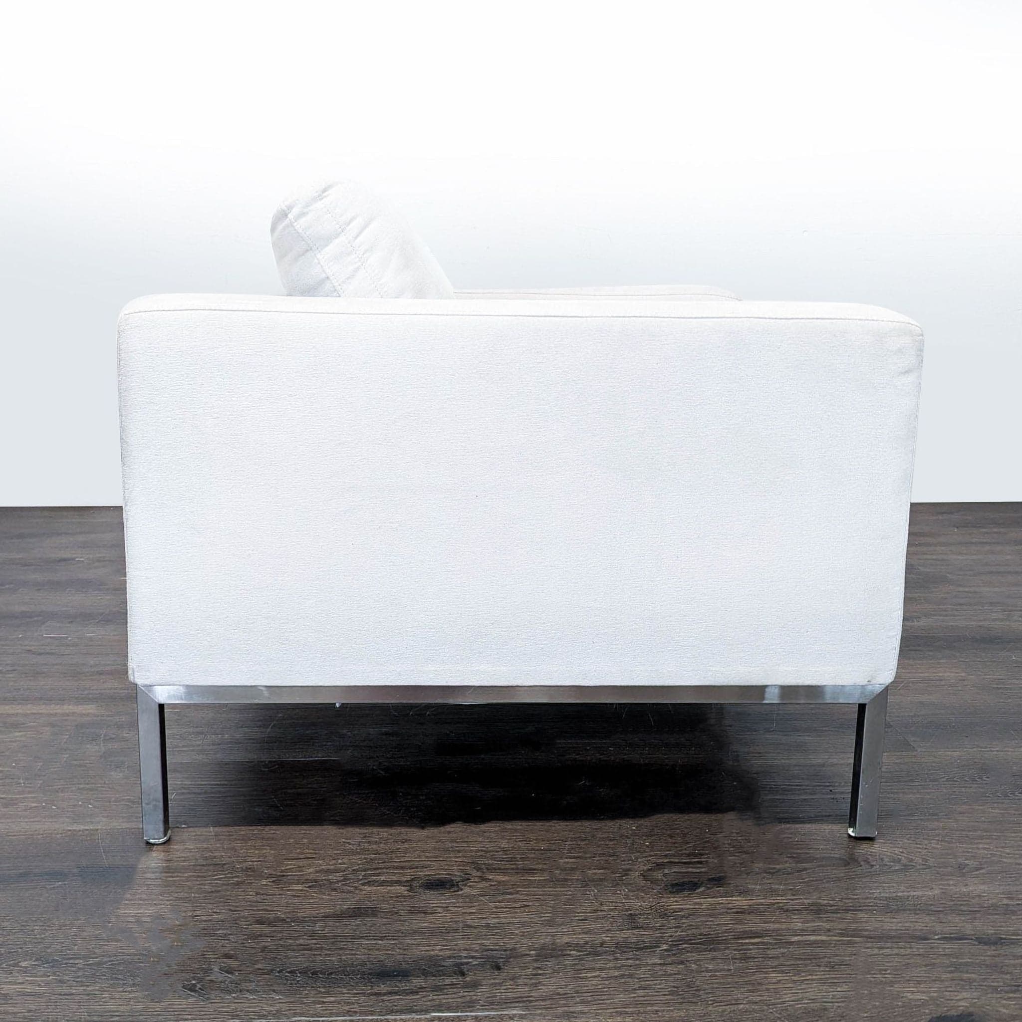 Modern White Lounge Chair with Metal Legs - Thumbnail 3