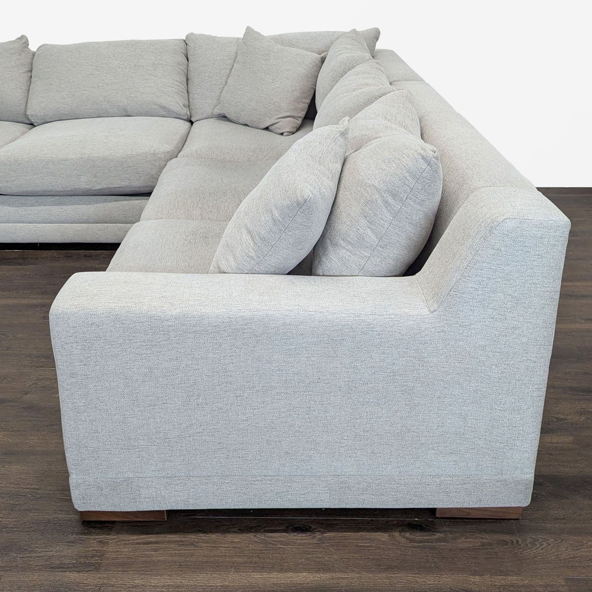 Living Spaces Everett II Modern L-Shaped Sectional Sofa - Thumbnail 3