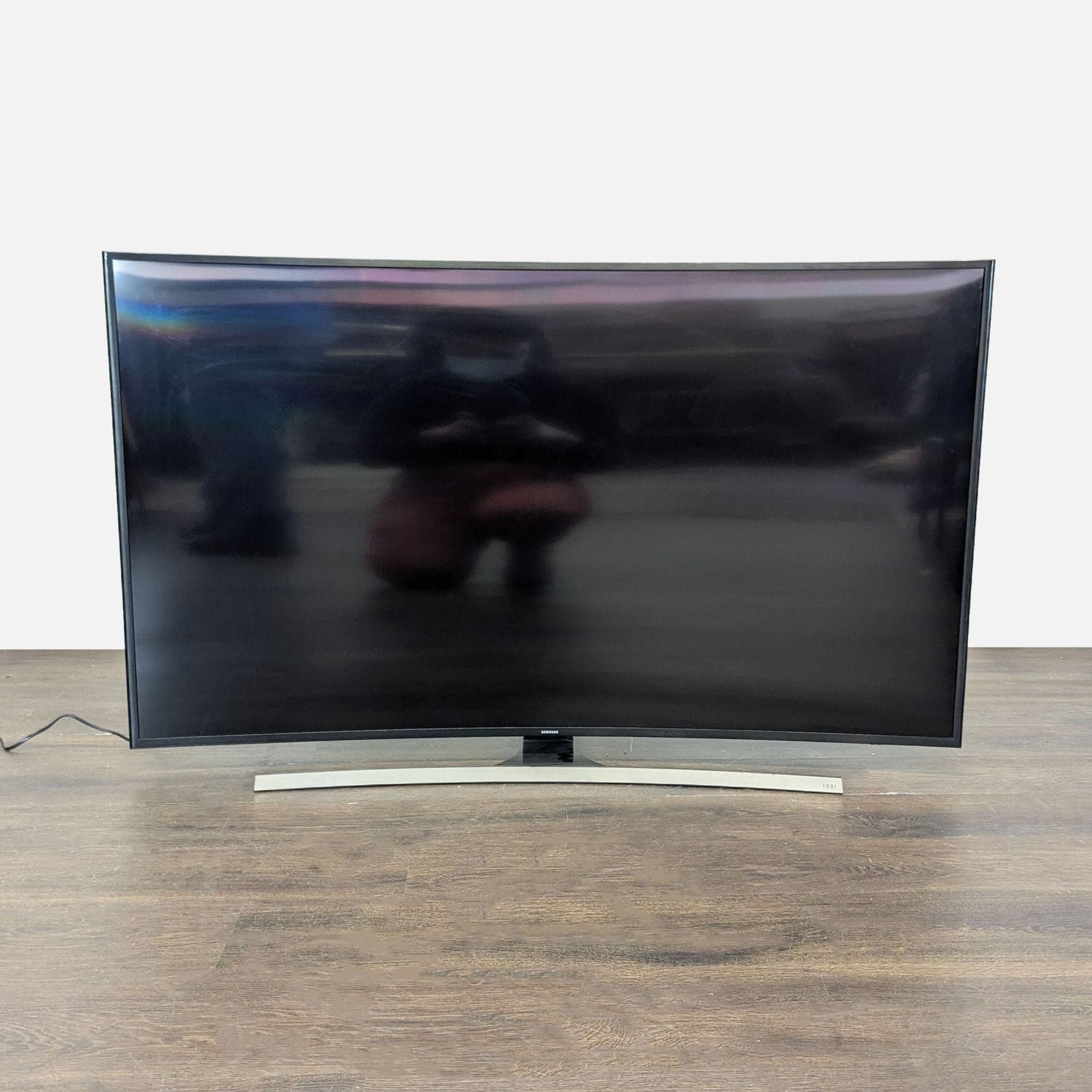 Samsung Curved LED TV – Sleek Design with Modern Stand - Thumbnail 12