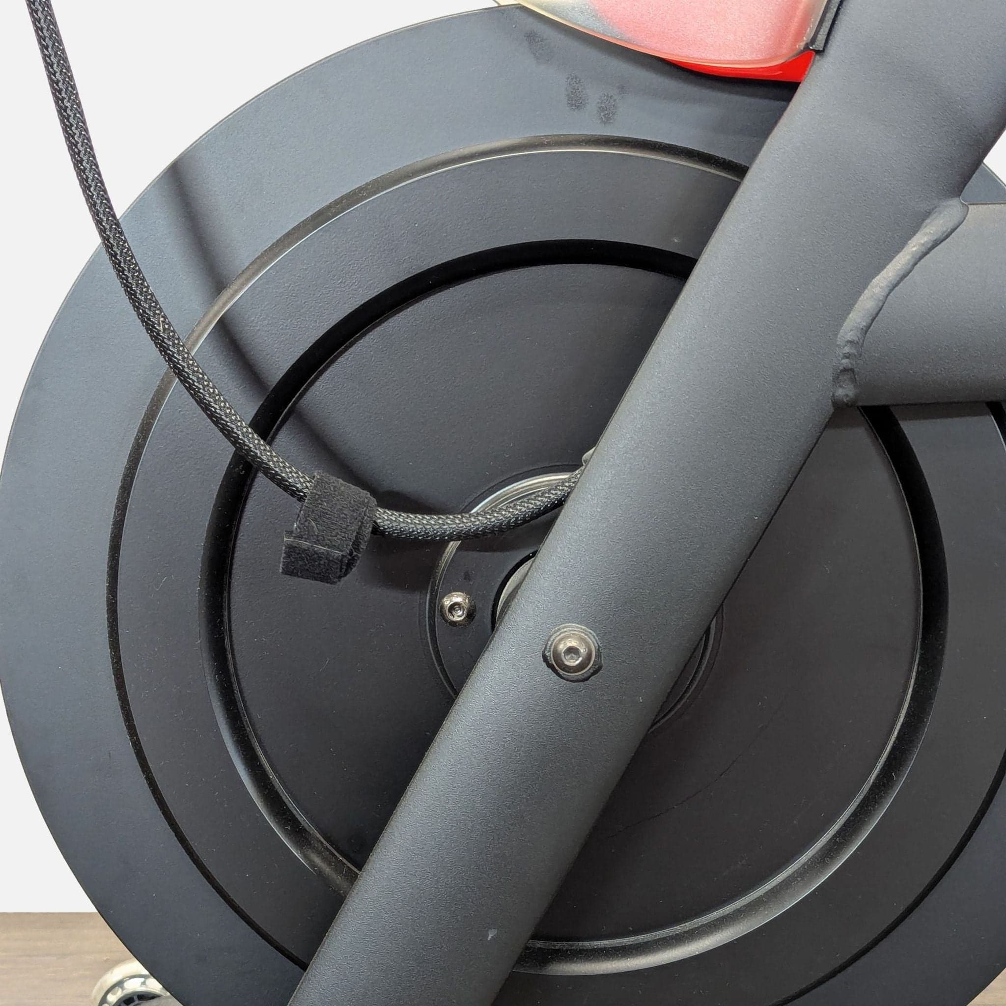 Peloton Bike with Large Display - Premium Indoor Cycling Exercise Equipment - Thumbnail 9