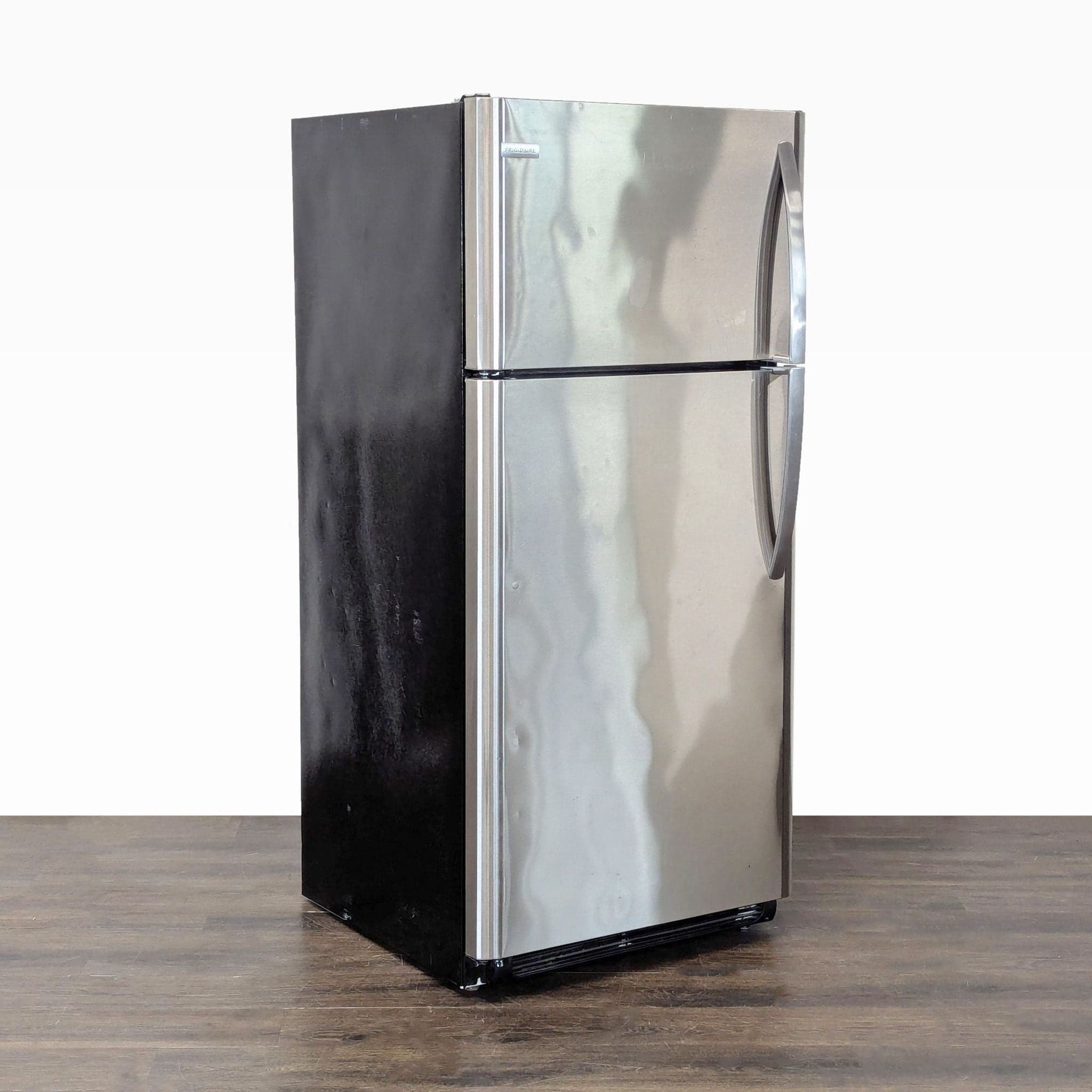Frigidaire Stainless Steel Top Freezer Refrigerator - Thumbnail 2