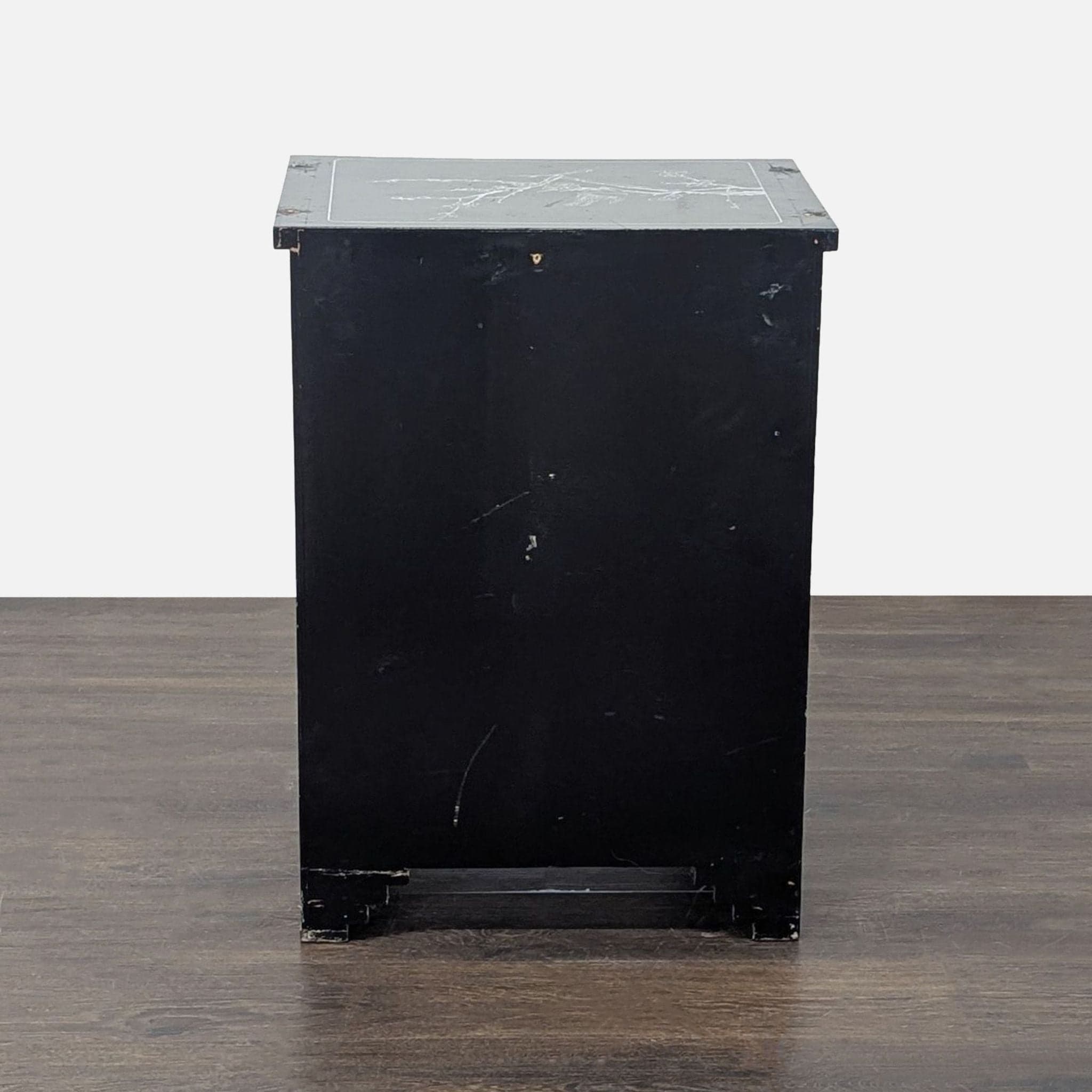 Vintage Lacquered Chinese Cabinet - Thumbnail 6