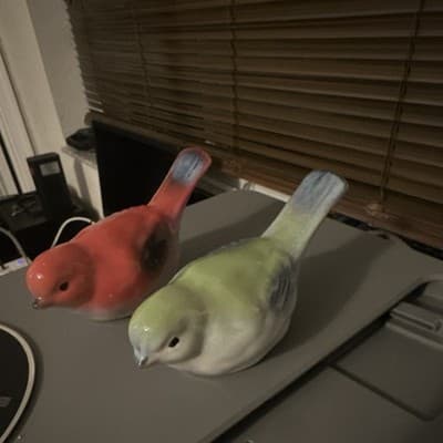 Ceramic Red and Green Bird Figurines Pair Decorative Birds Glossy Finish Pottery - Thumbnail 2