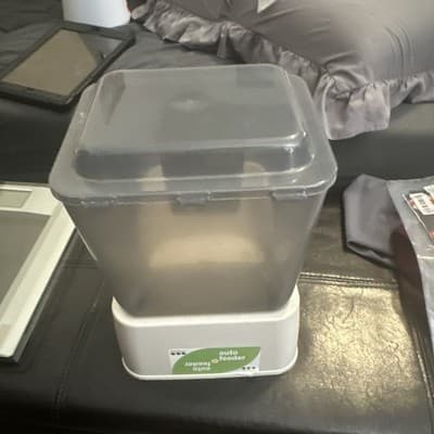 Automatic Dog Feeder BPA-Free Plastic Gray White 6 lbs Food Dispenser - Thumbnail 4