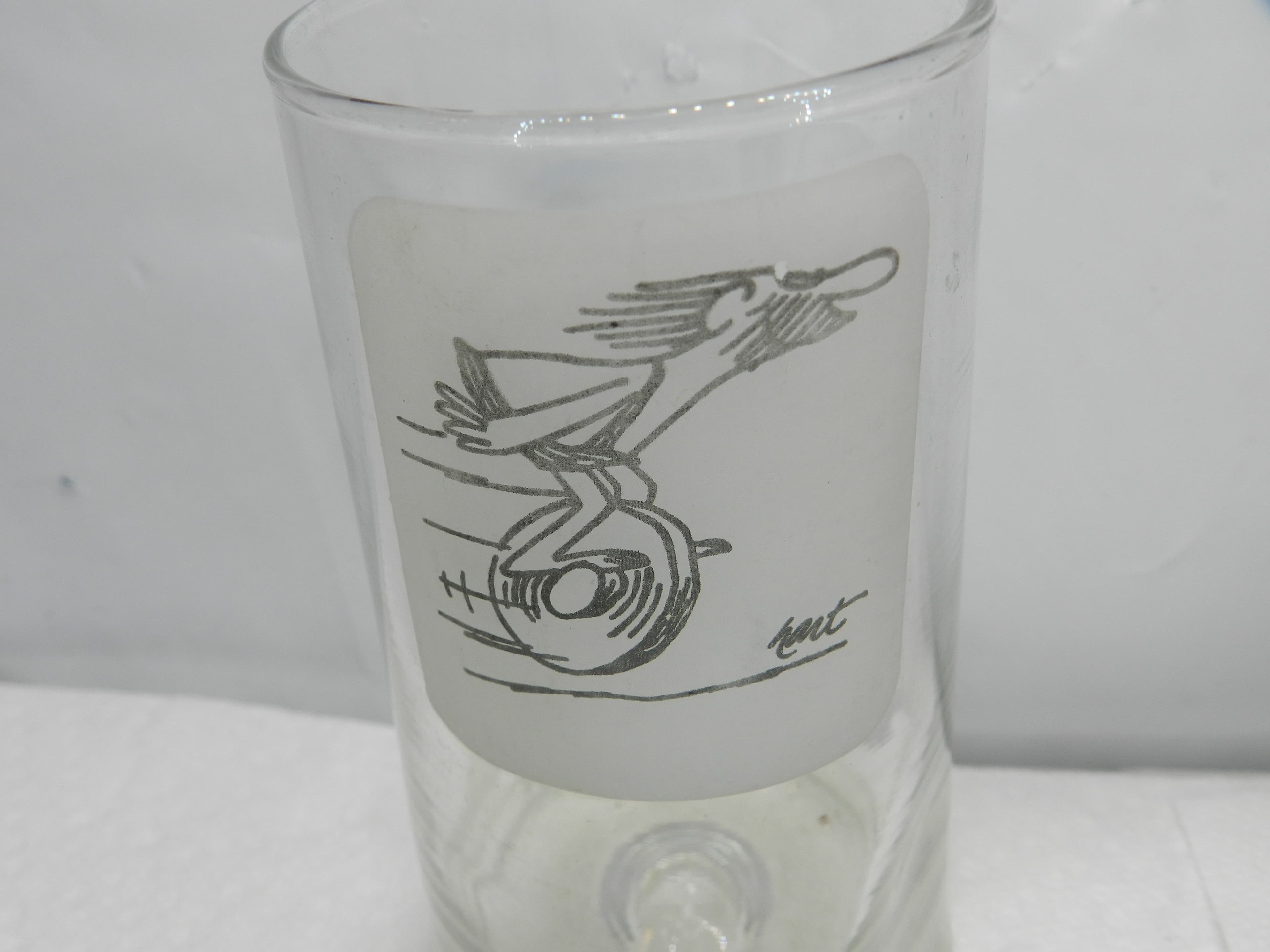 Vintage 1970s B.C. Comics "Caveman on a Wheel" drinking glass  (M95S) - Thumbnail 2