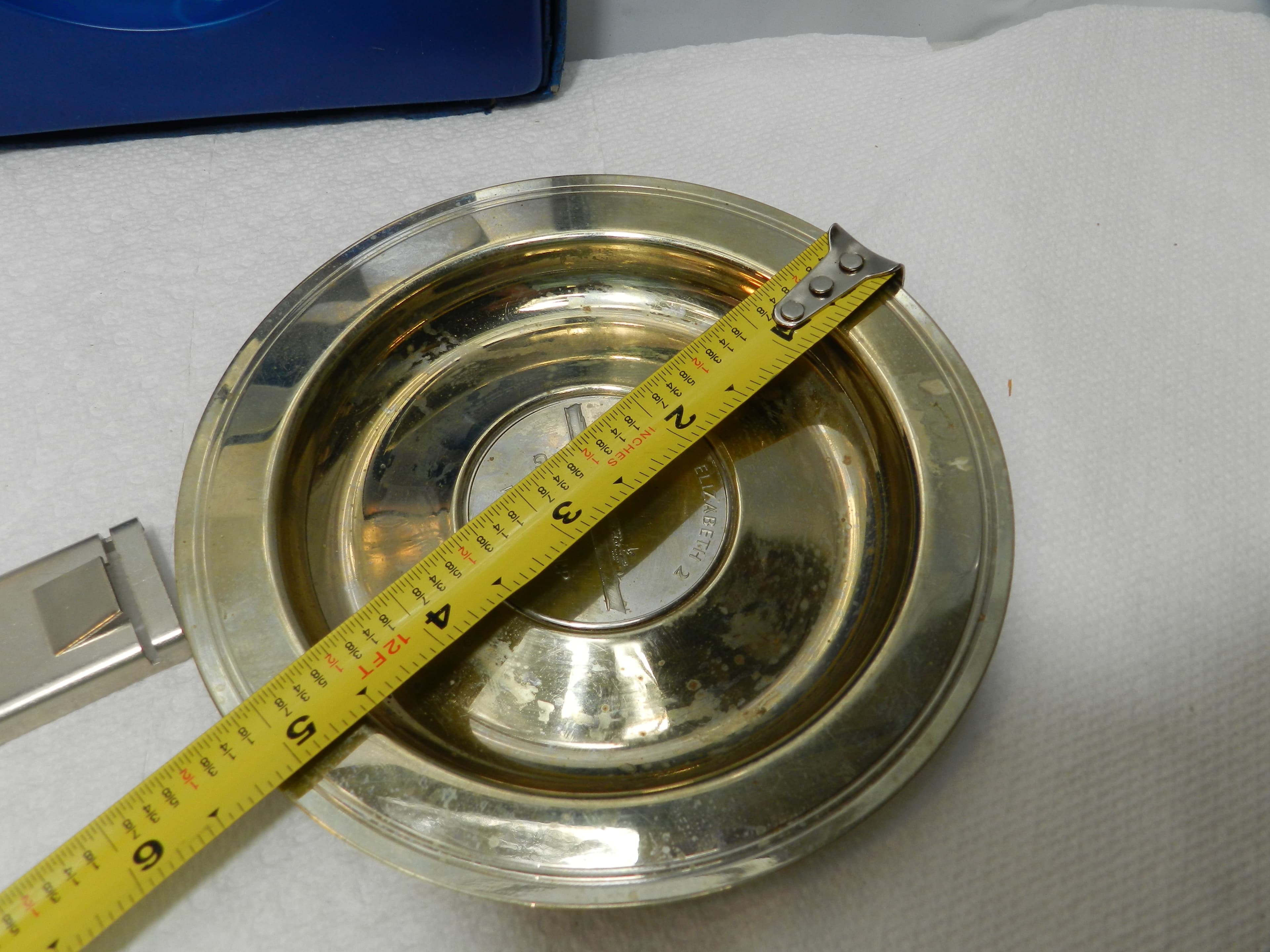 VTG Queen Elizabeth 2 Bronze Plate "The Greatest Ship in the World"  (M96S) - Thumbnail 5