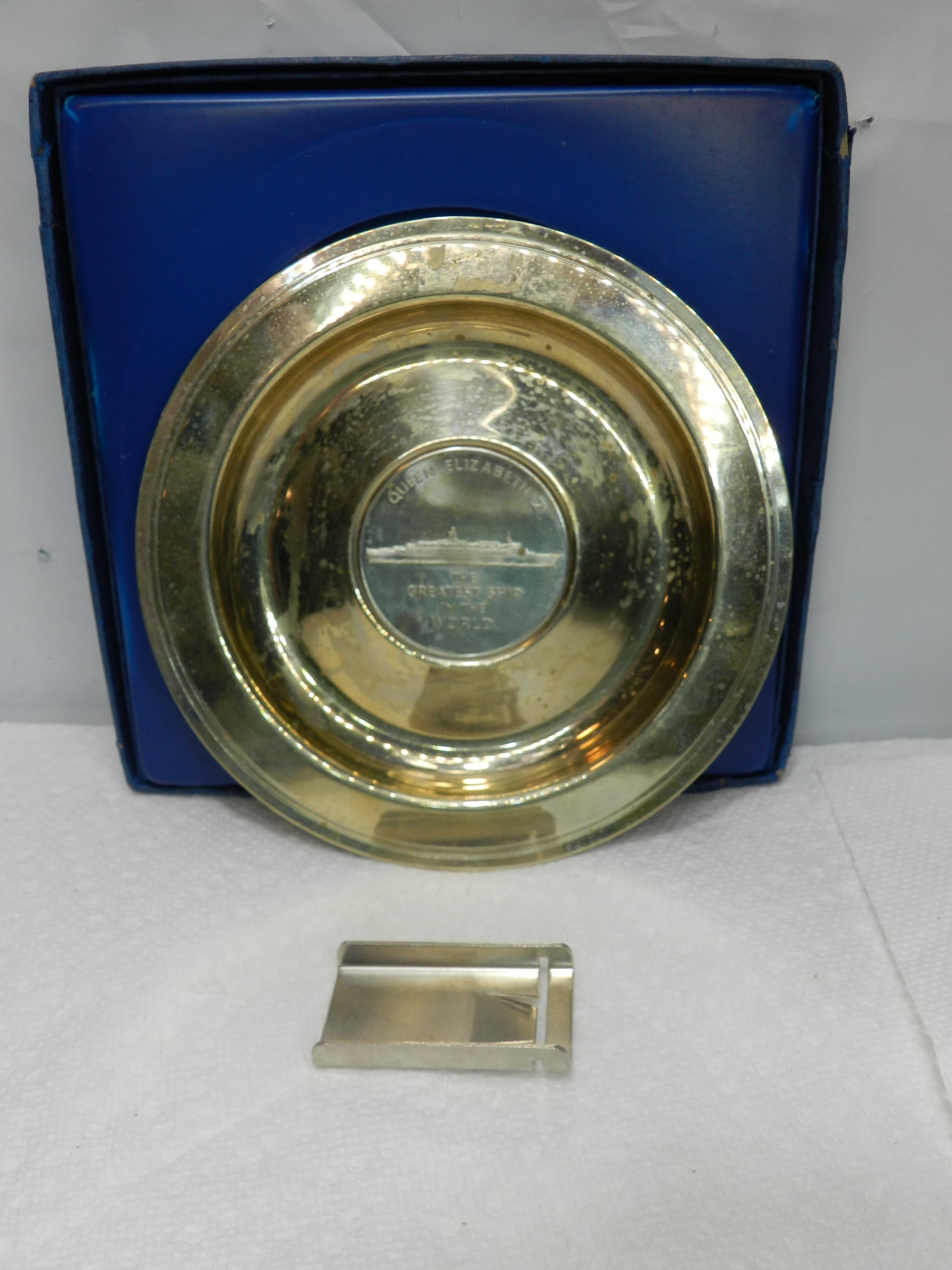 VTG Queen Elizabeth 2 Bronze Plate "The Greatest Ship in the World"  (M96S)