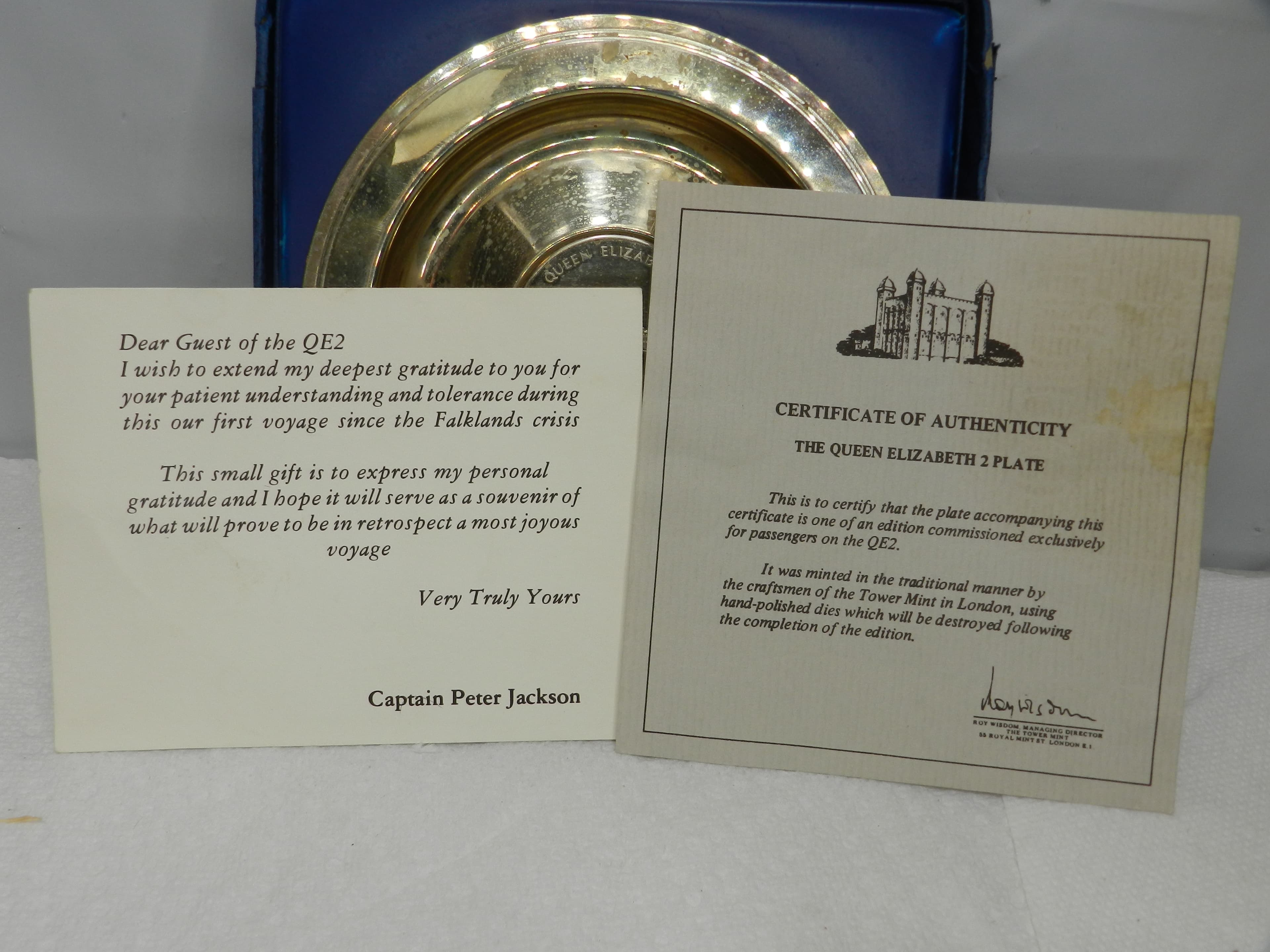 VTG Queen Elizabeth 2 Bronze Plate "The Greatest Ship in the World"  (M96S) - Thumbnail 7