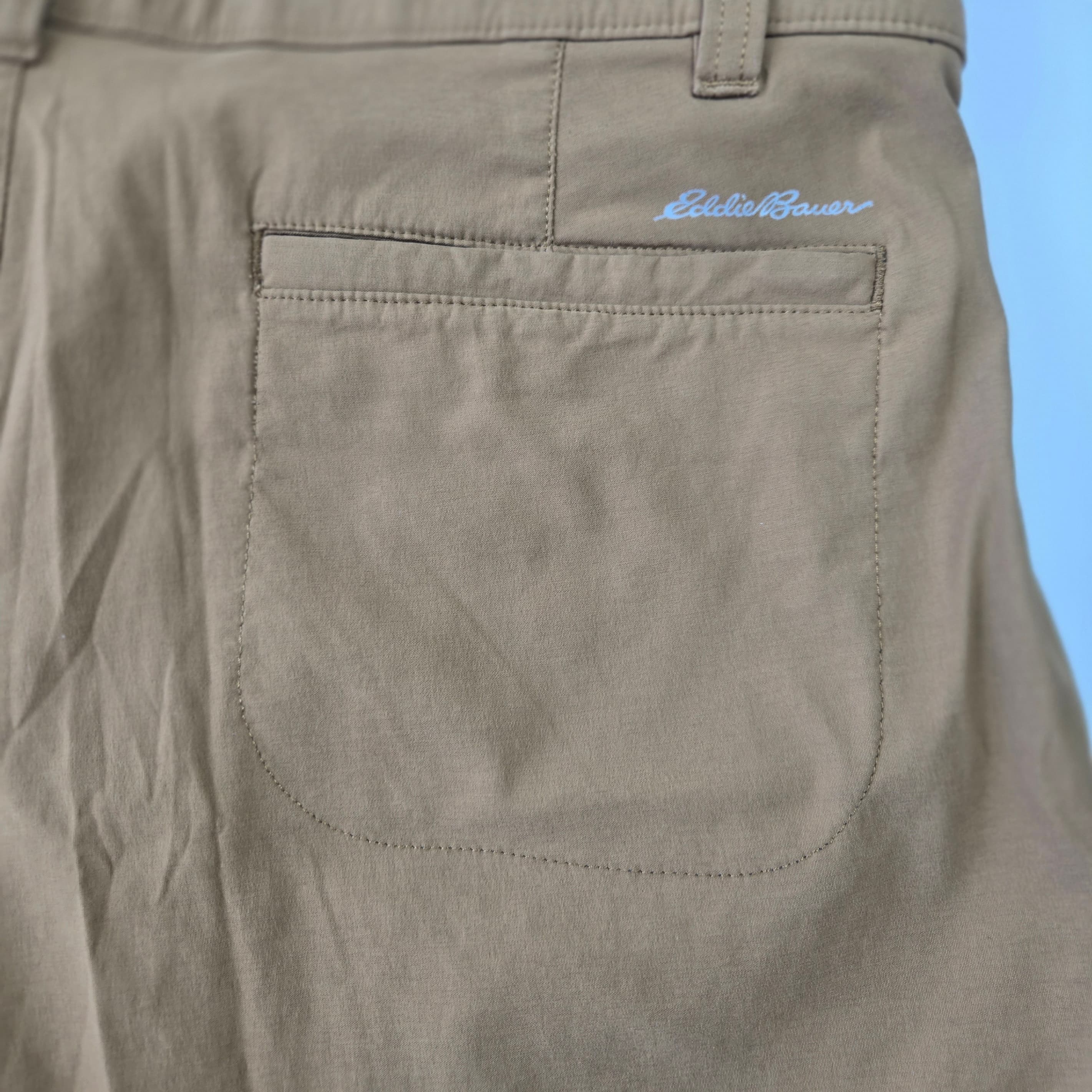 Eddie Bauer Men's Shorts Size 35 - Thumbnail 2