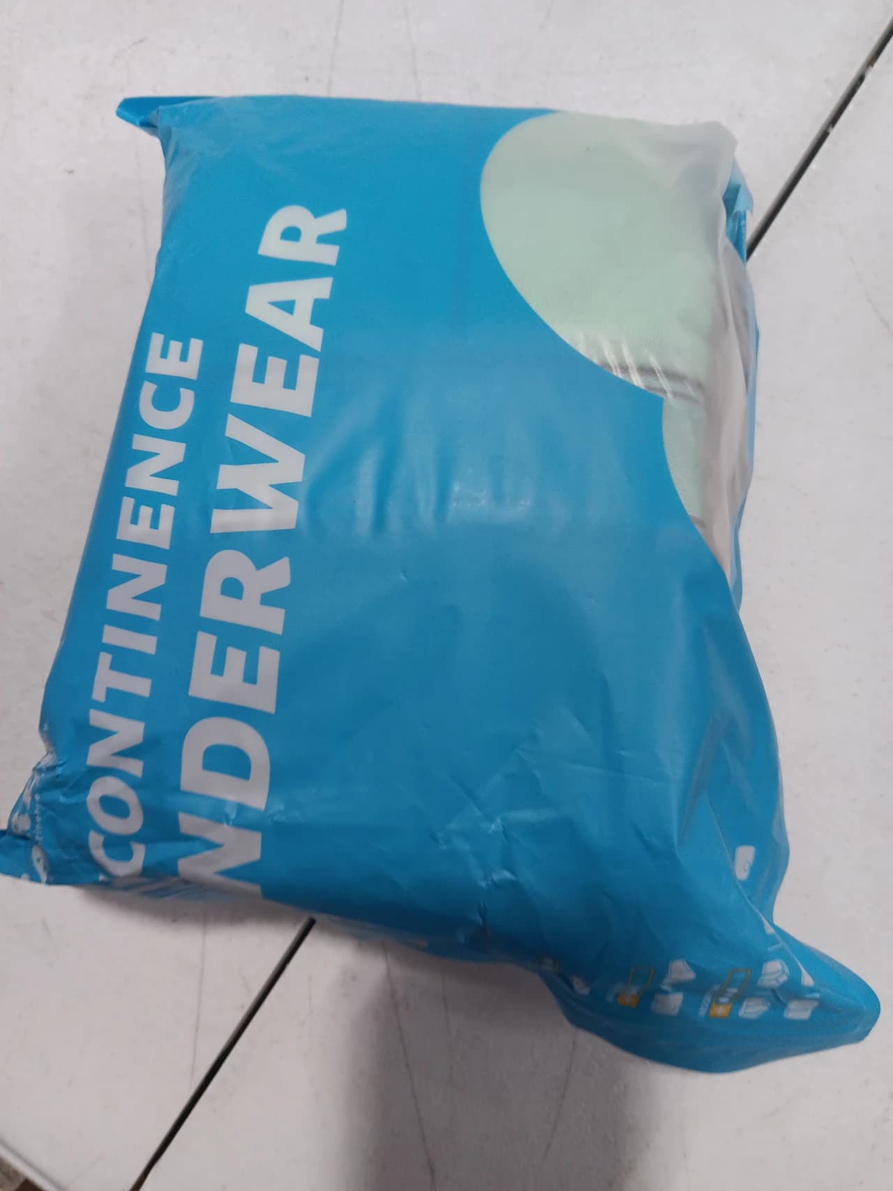 Men's Incontinence Underwear 4-Pack Moisture-Wicking - Thumbnail 2