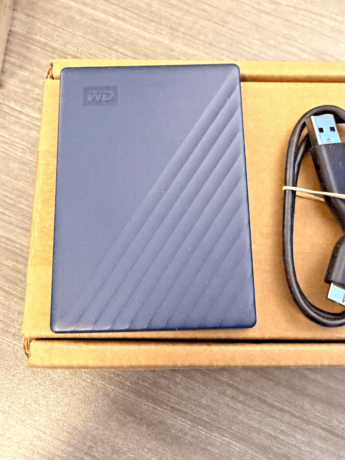WD My Passport for Mac 2TB Portable External Hard Drive USB Open Box w/ Cable - Thumbnail 2